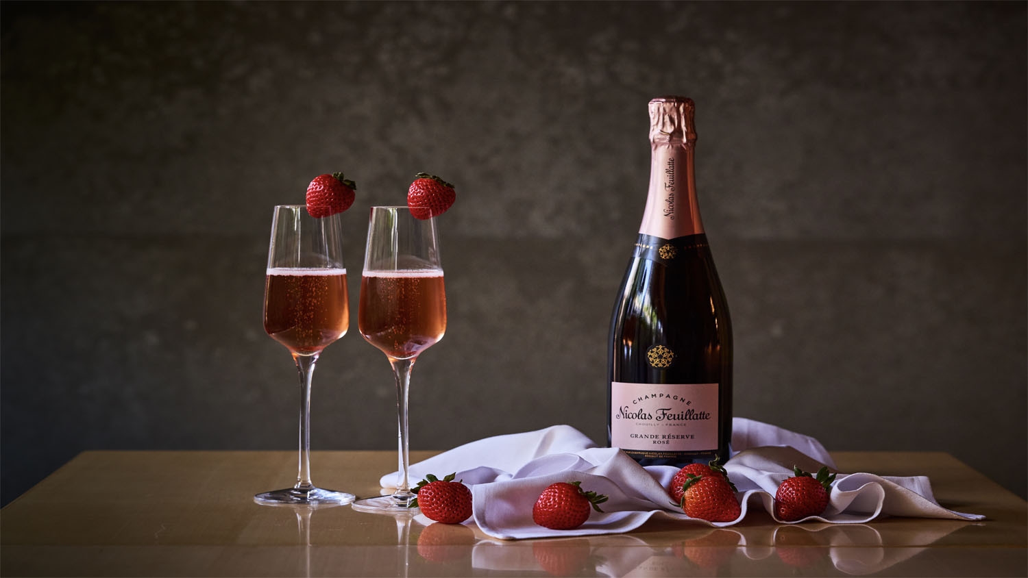 【夕食付】いくらと蟹の土鍋ごはん付き 厳選和牛鉄板焼きとクリスマスパフェの特別コース