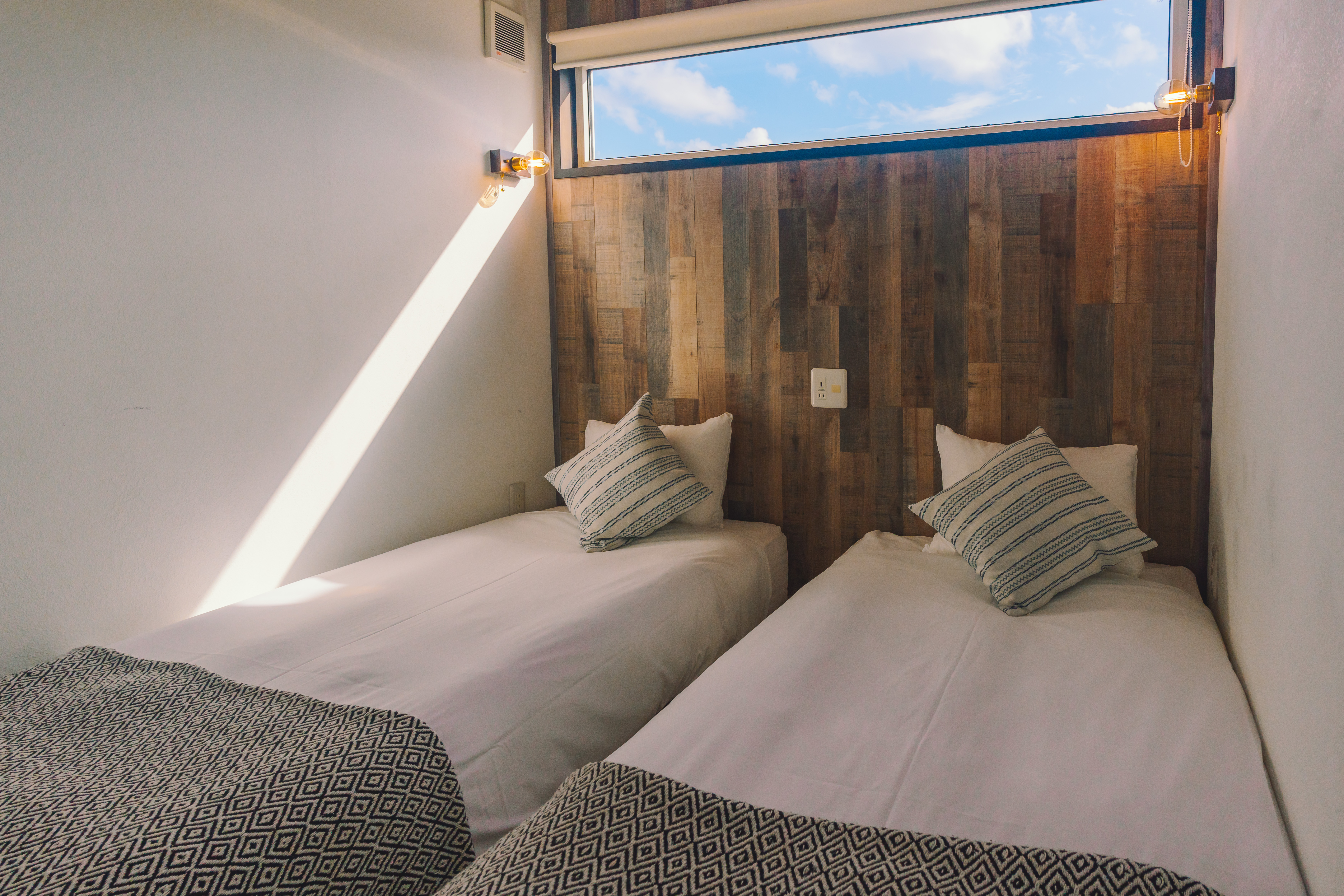 【4 bed cabin】シモンズ製のベッドで快適な睡眠タイムを。