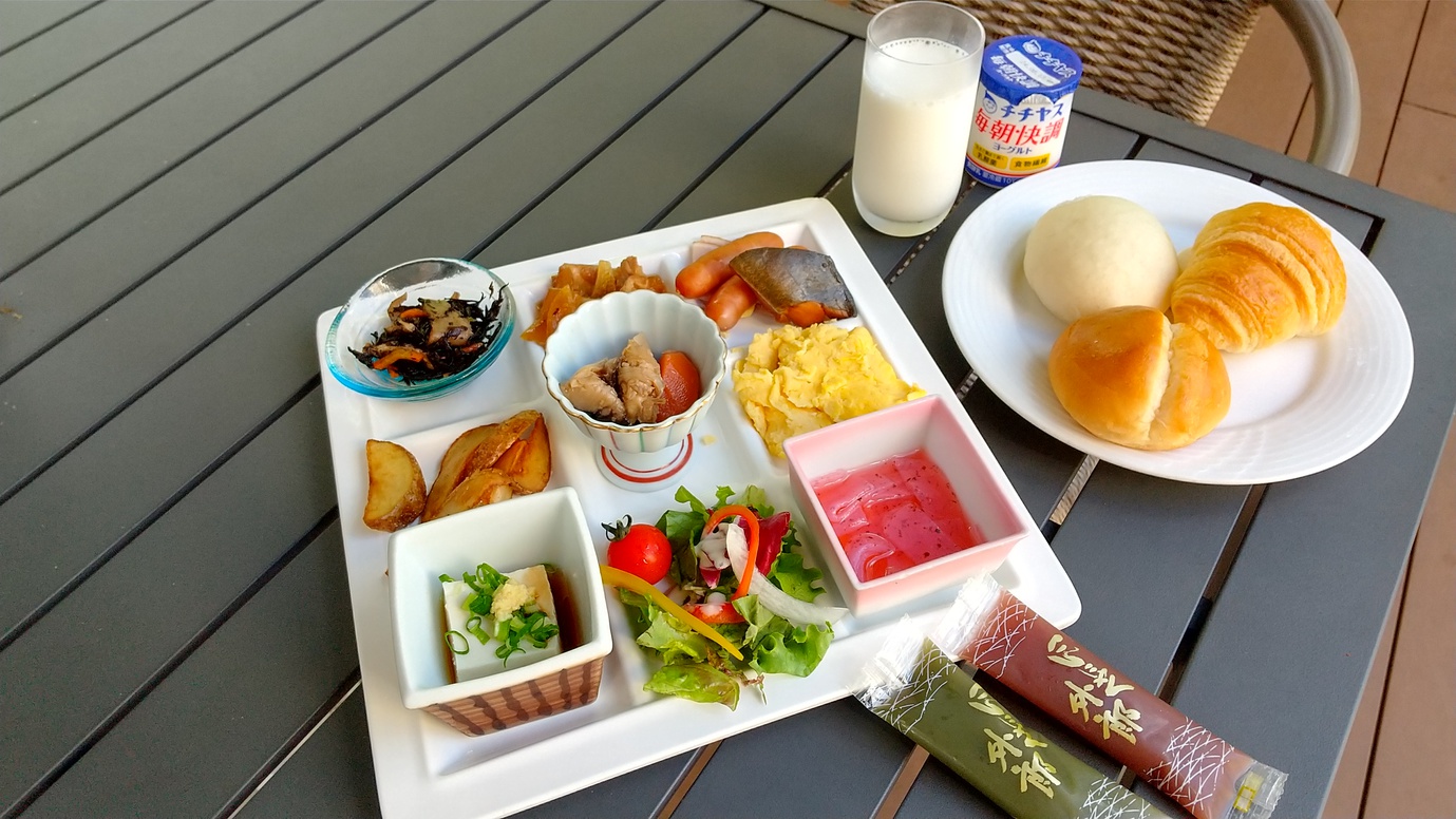 ●【朝食付宿泊プラン】朝ごはんで元気な１日を♪