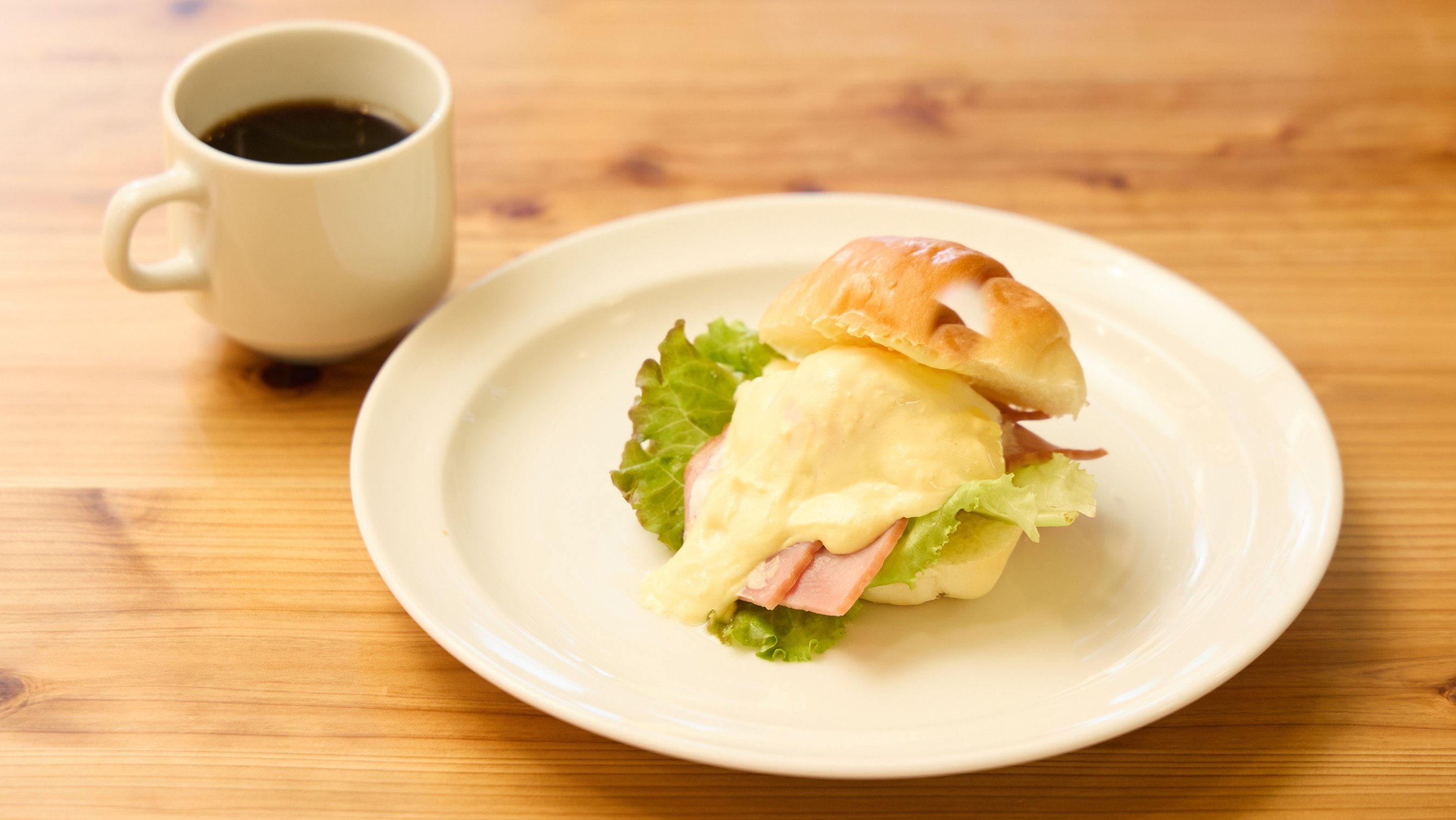 【早期予約割引】1泊朝食＋シグネチャーカフェ＆バー フリードリンク＋軽食付｜館内を楽しむライトステイ