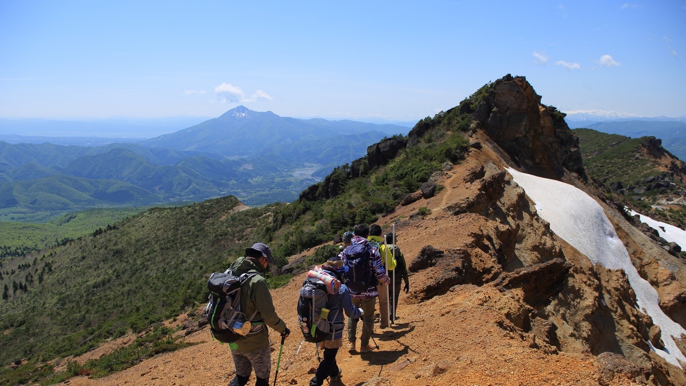 ◆山登り応援×2食付◆安達太良山へ登ろう！春は新緑、初夏は野花やツツジ、秋は岩峰と紅葉☆特典付♪