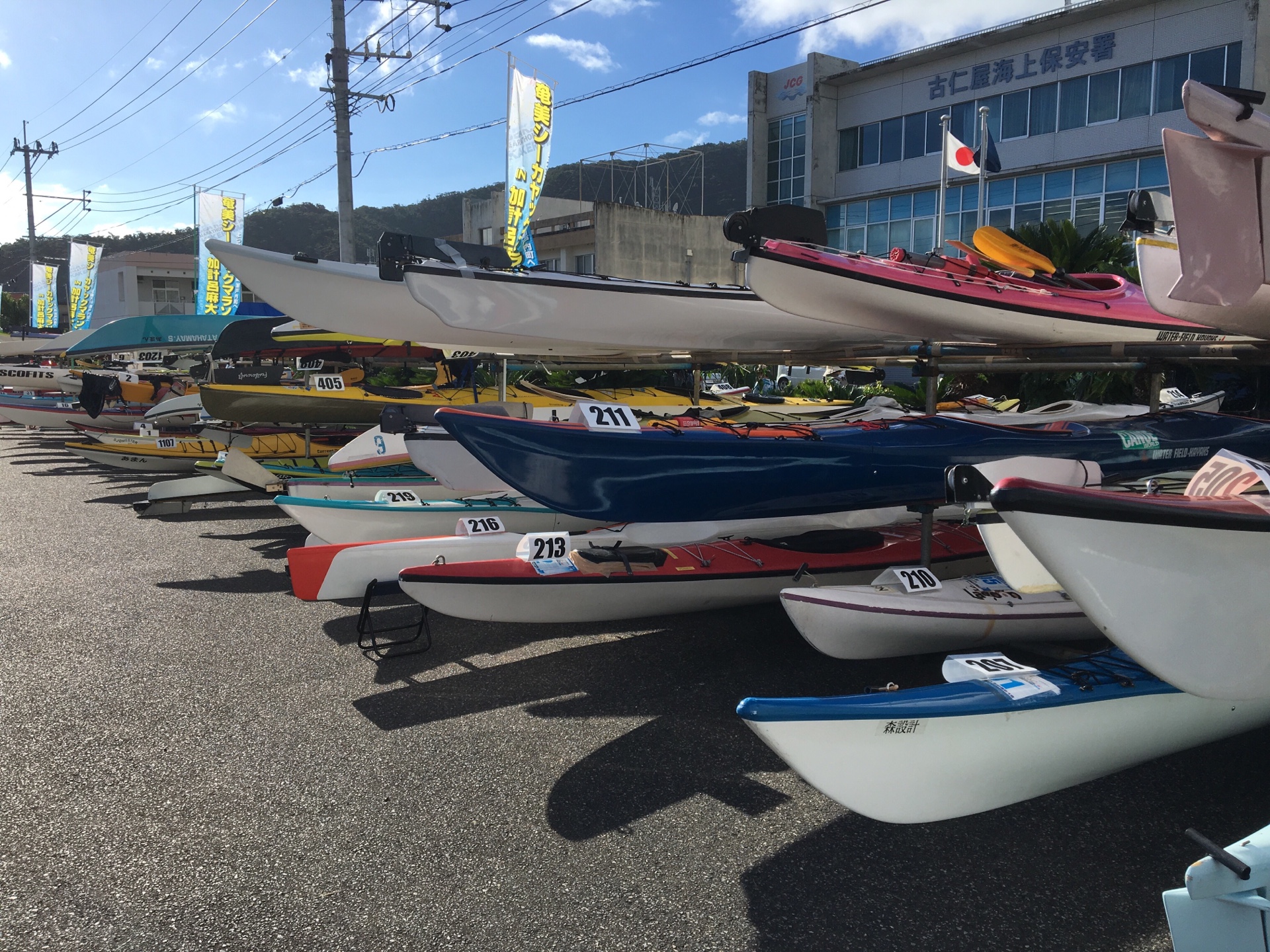 毎年7月に開催される「シーカヤック大会」。国内最大規模の大会です