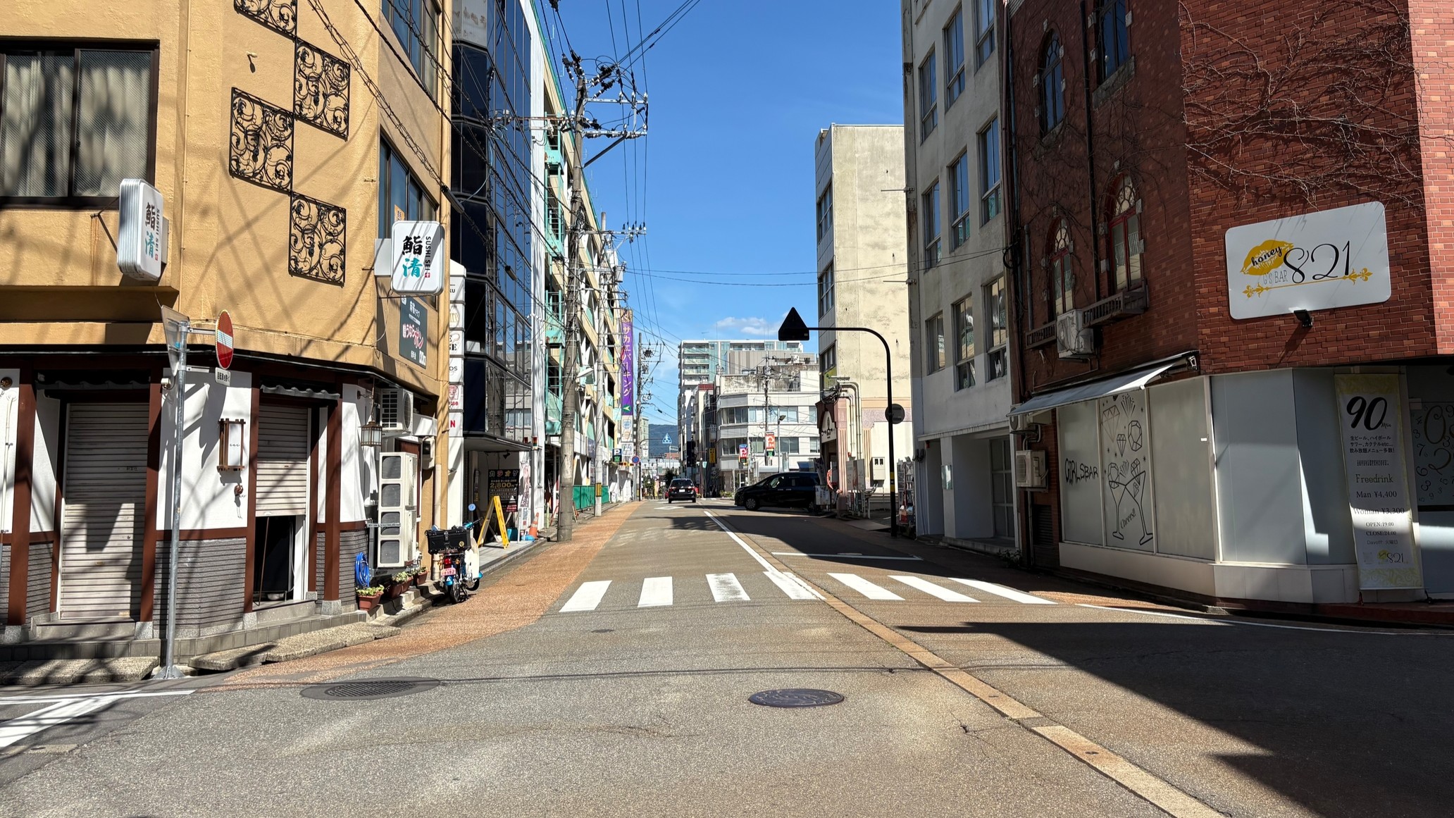 ①5.そのまま直進しサカエパーキング方向へ走行