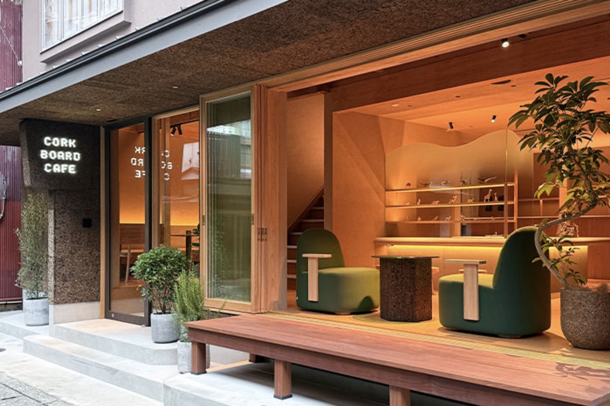 コルクボードカフェ　外観