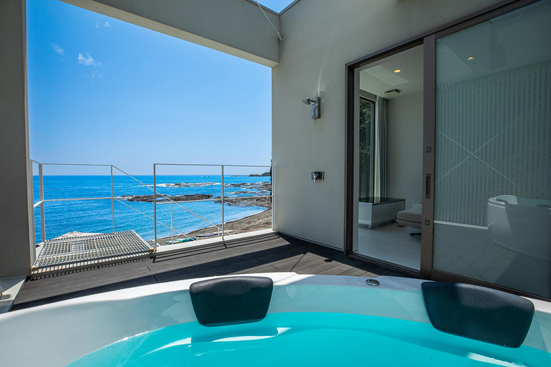 はなれ専用ジャグジーからの景観