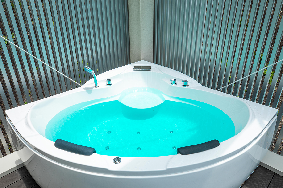 はなれ専用ジャグジー