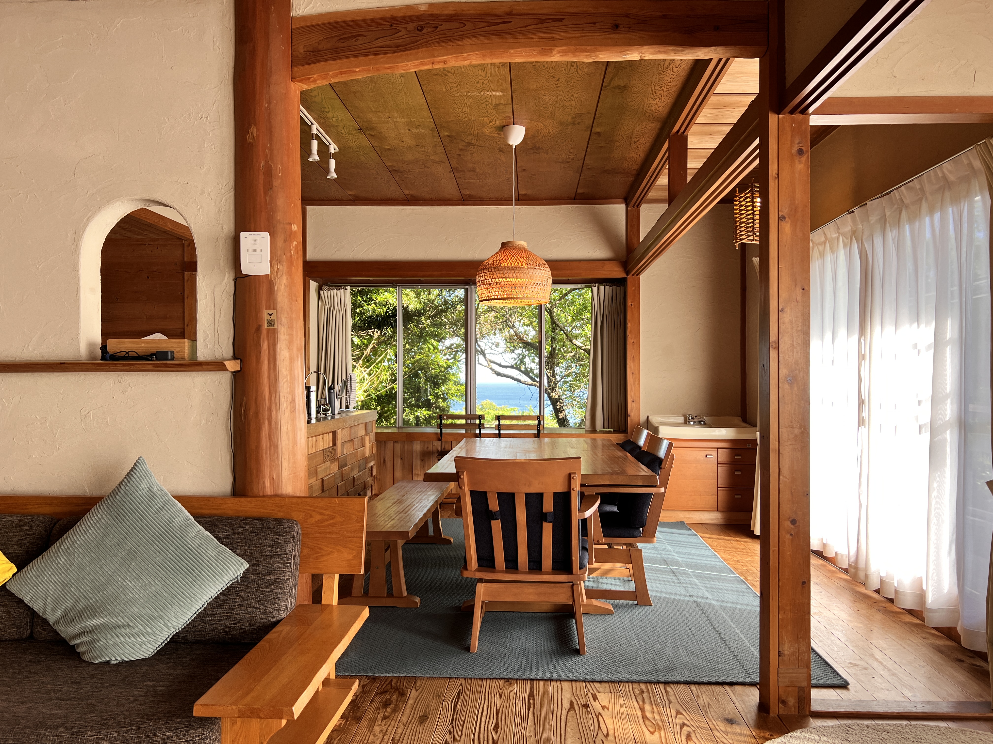 菖蒲沢ログ　ダイニング