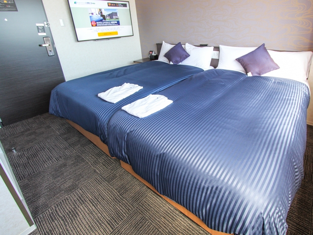 ☆ペットルーム☆禁煙☆セミダブルベッド×2 小型犬1室2匹