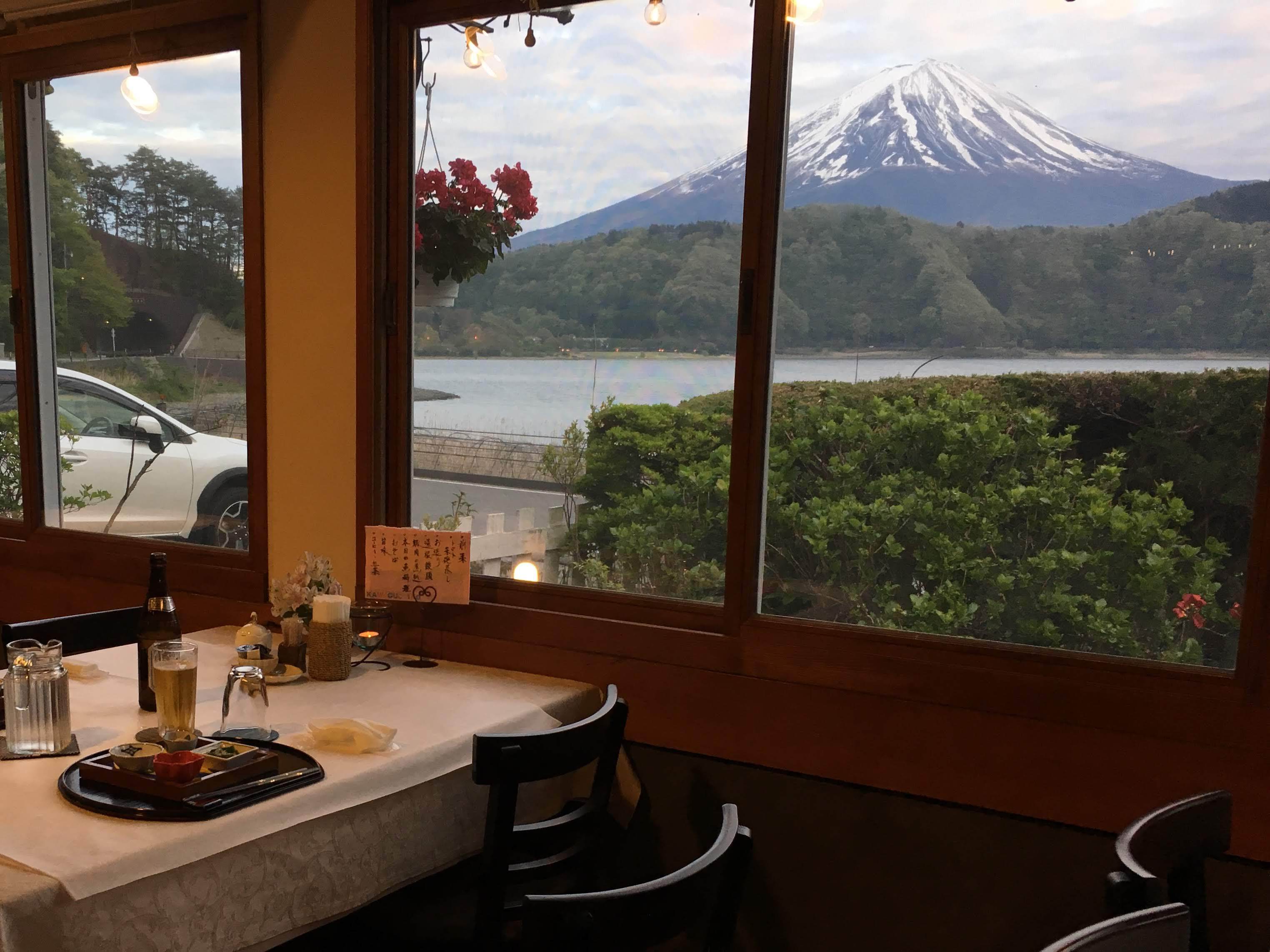 【朝食のみプラン】夕食は河口湖周辺のお店で♪朝食はホテルでのんびり♪（ペット同伴可）