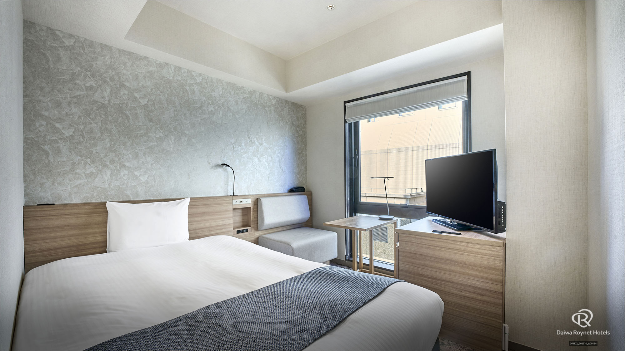 ReFaルーム(13㎡・ベッド幅140cm)