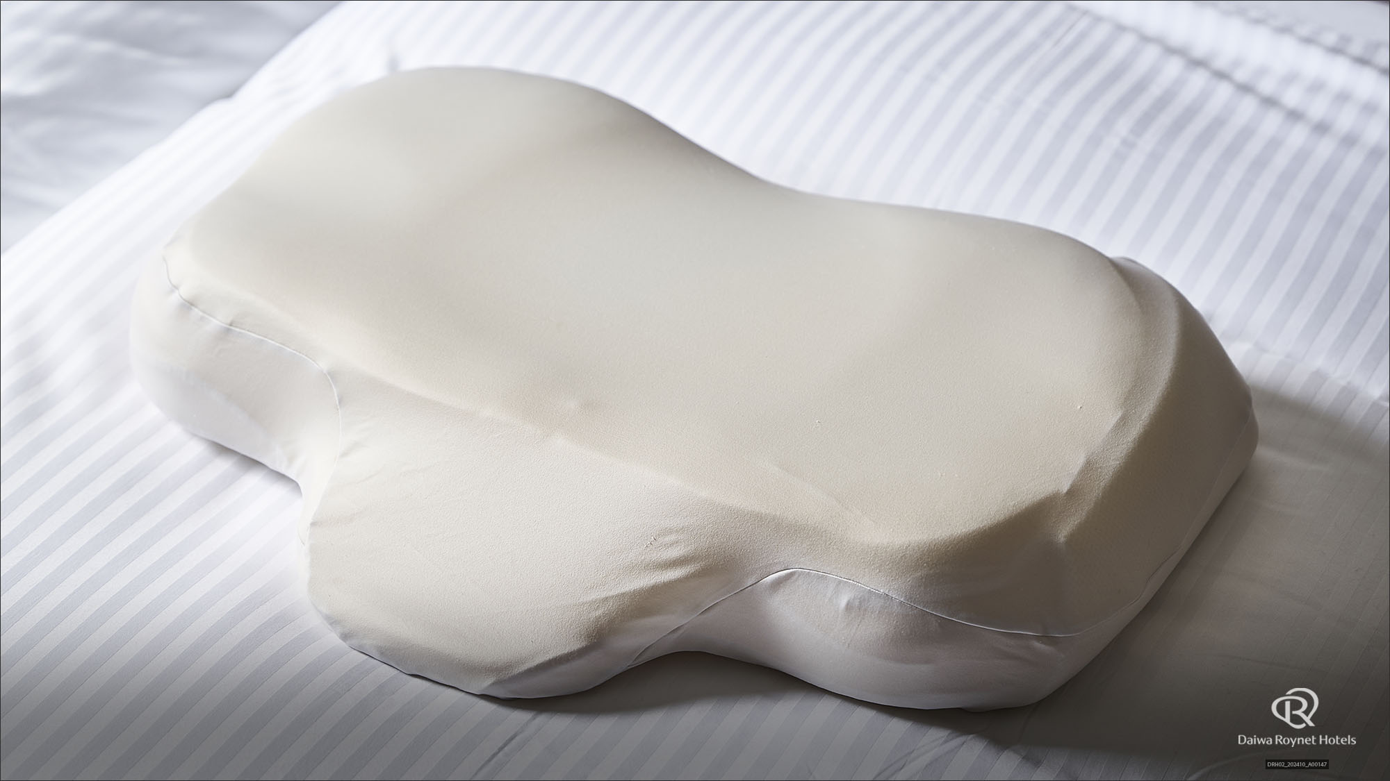 newmine 頬にやさしい美容まくら