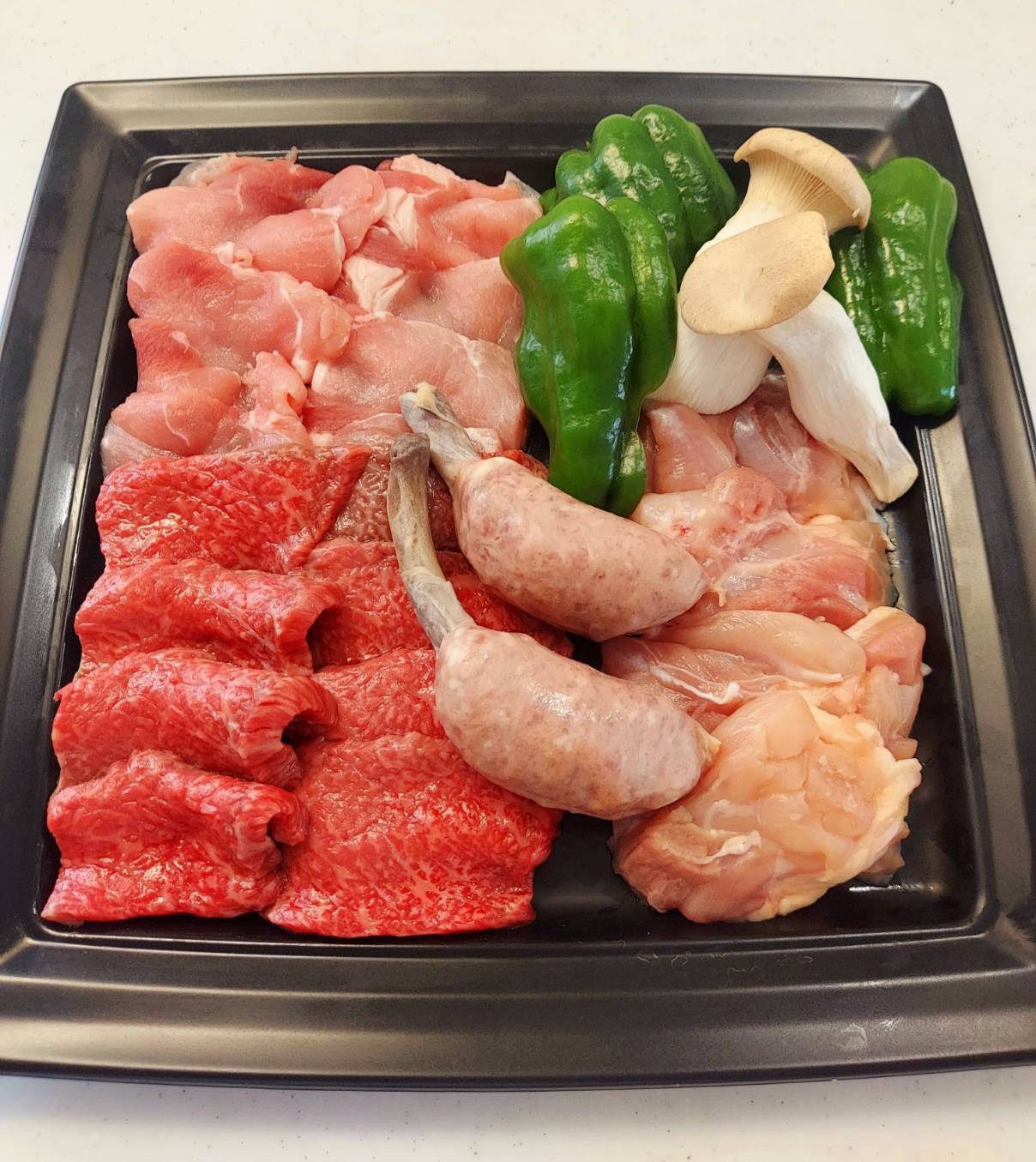 ［1st］最高級　黒毛和牛と国産豚肉、国産鶏肉のBBQセット(8週間前より受付)
