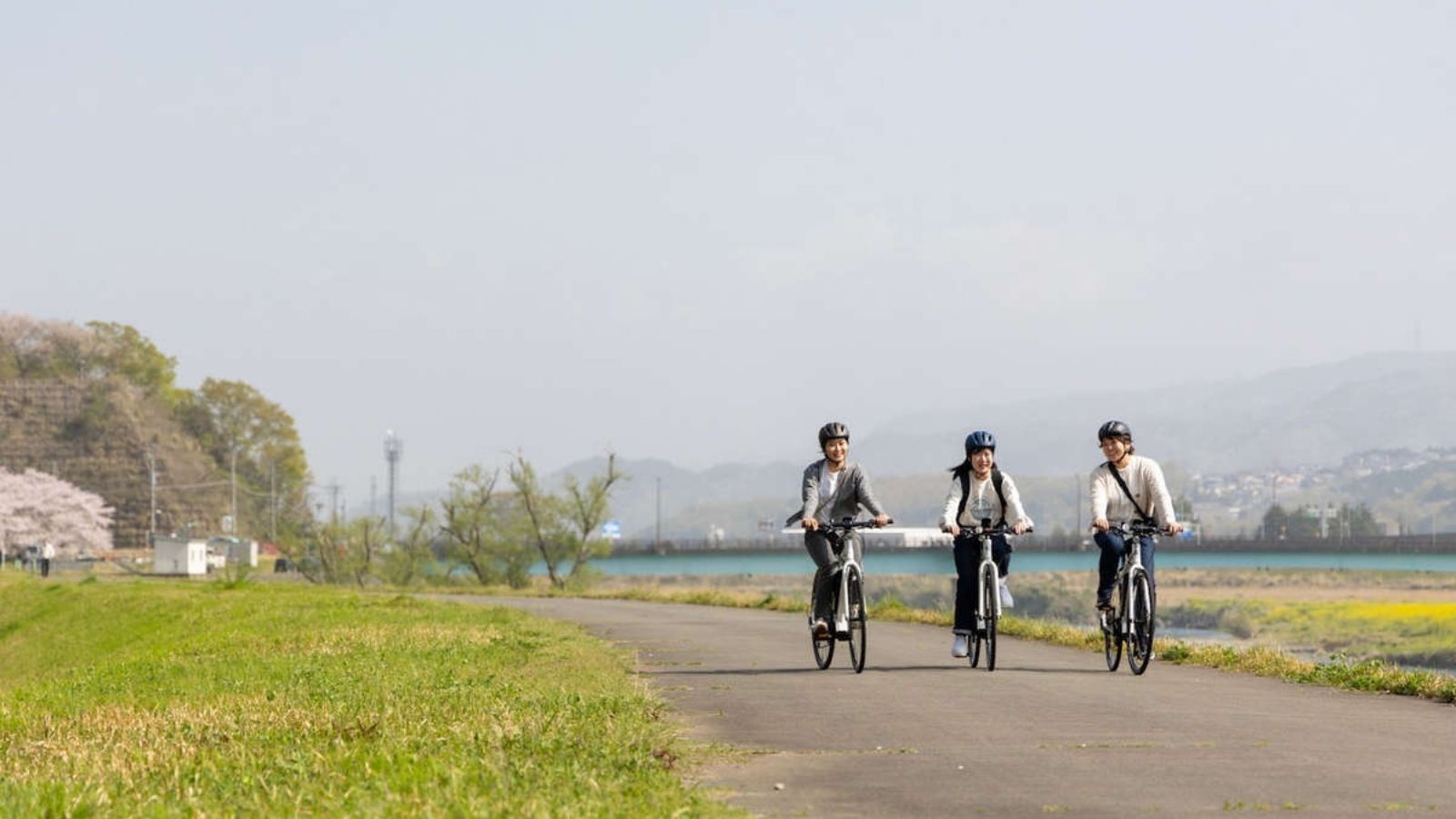 狩野川をサイクリング