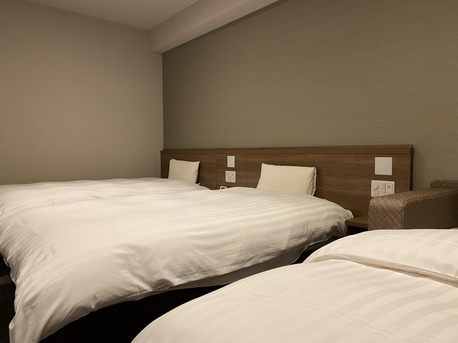 ◆客室【トリプルルーム】　29.2平米　大人3名利用時