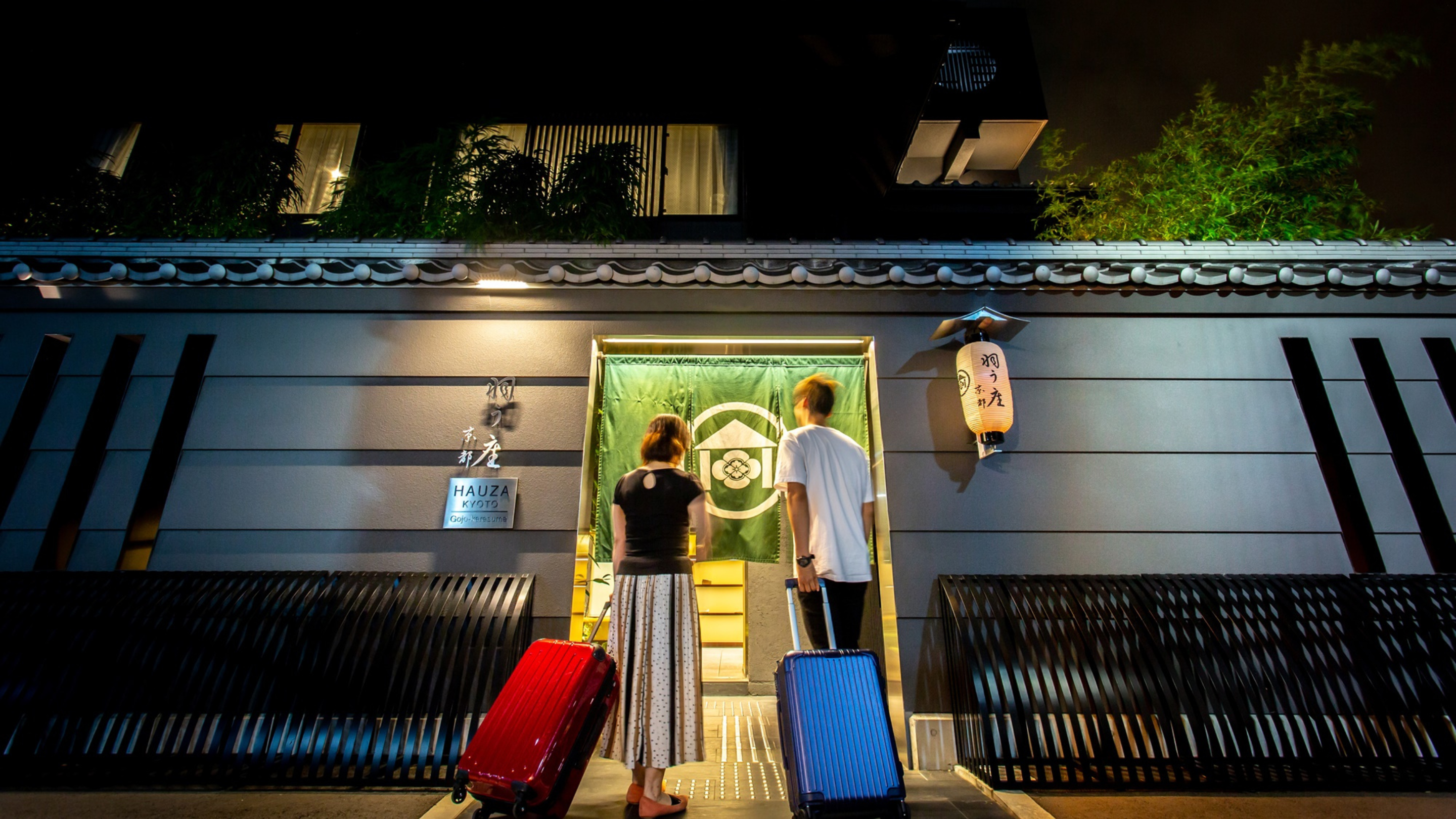 ホテルエントランス