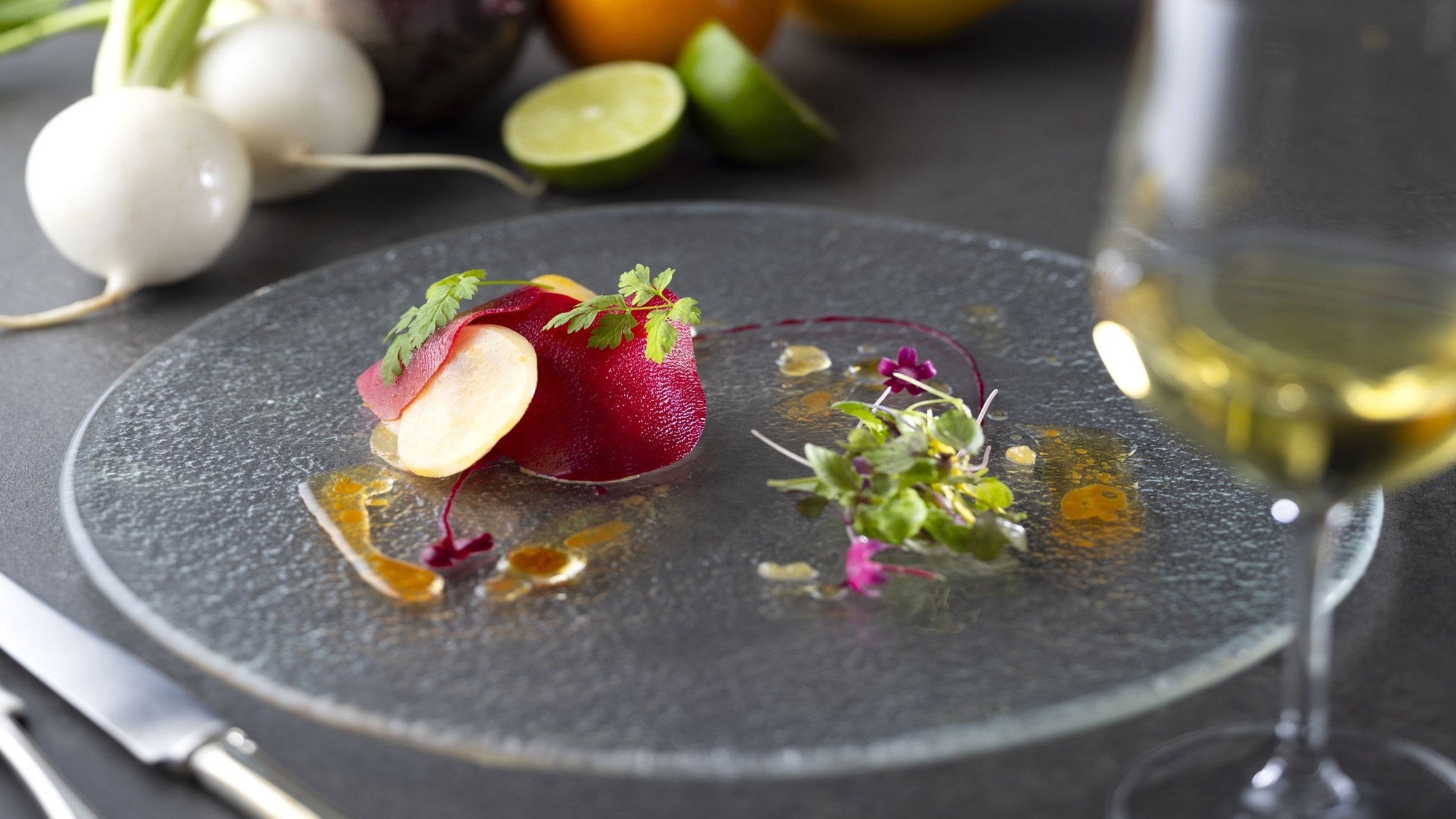 【日付限定】お部屋無料アップグレード　メインダイ二ングルーム・ザ・フジヤ（フランス料理）／夕朝食付き