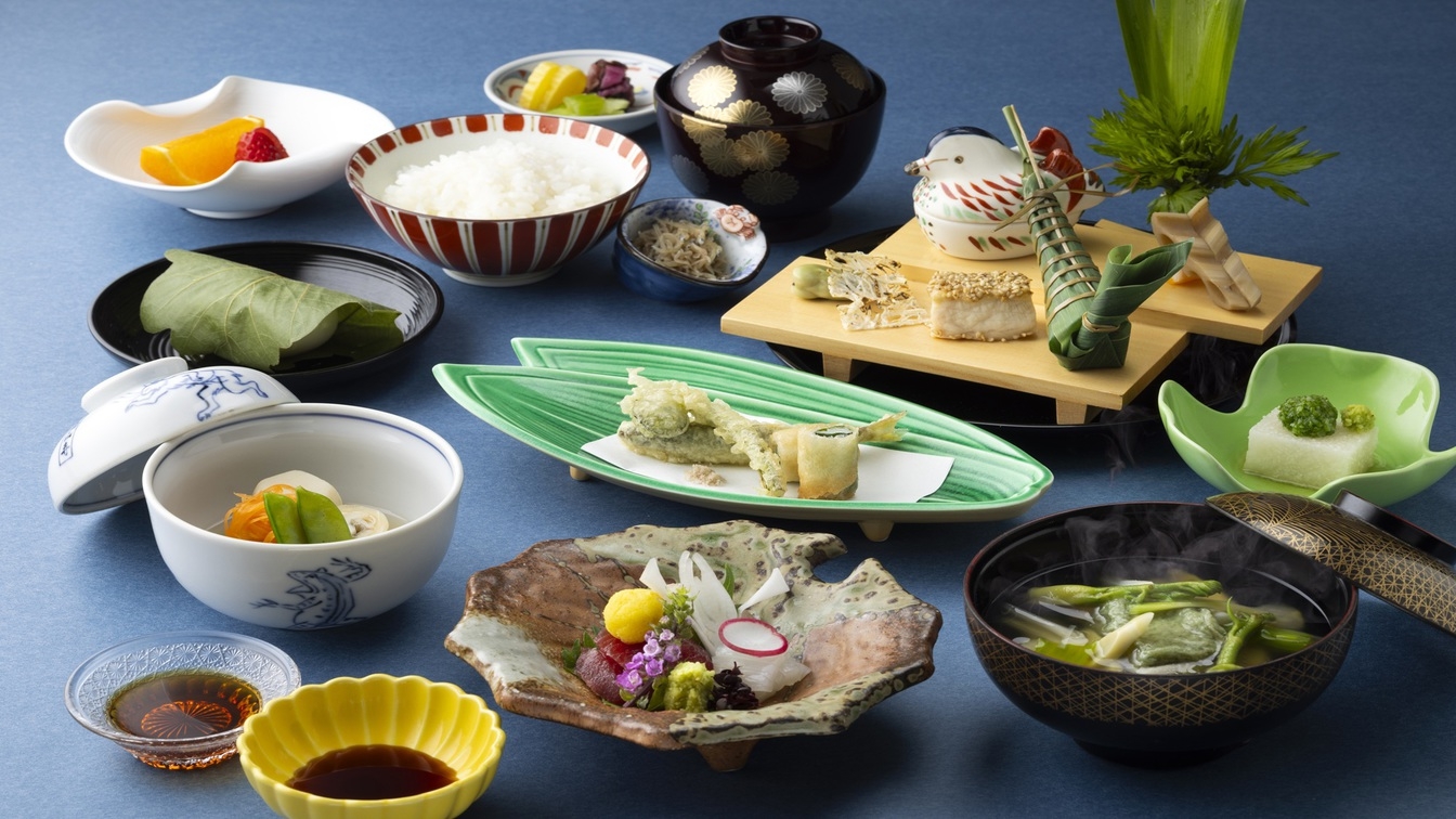【楽天月末セール】旧御用邸 菊華荘（日本料理）／夕朝食付き