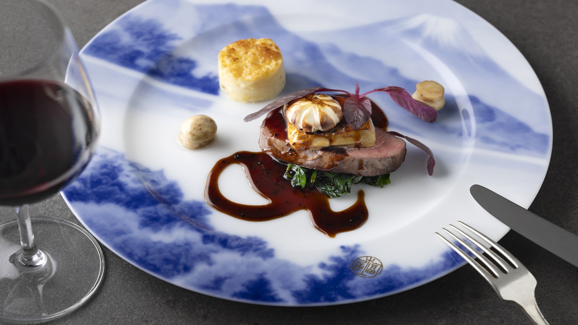 メインダイニングルーム・ザ・フジヤ　ディナー　リニューアル５周年プラン特別コース　イメージ