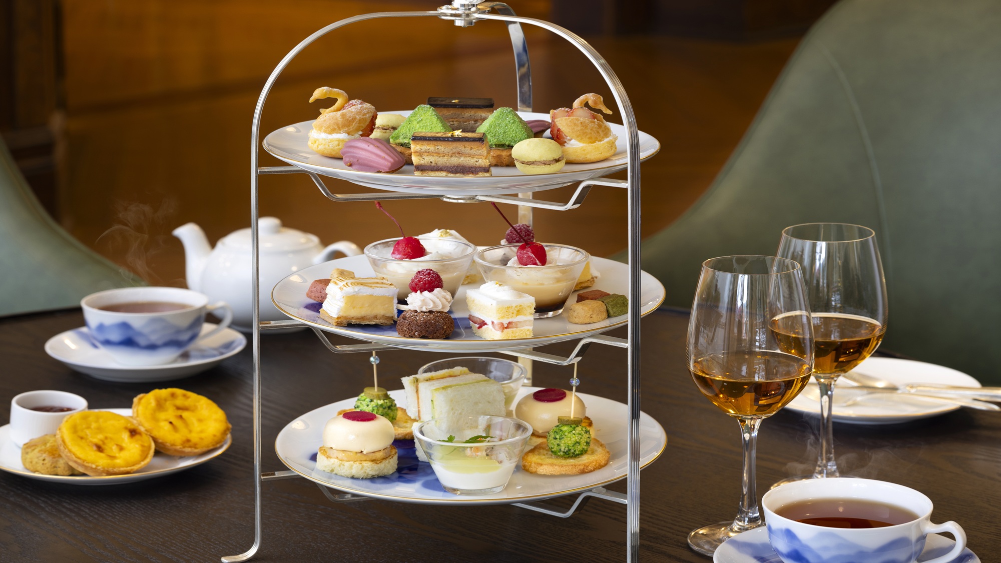 アフタヌーンティー　イメージ