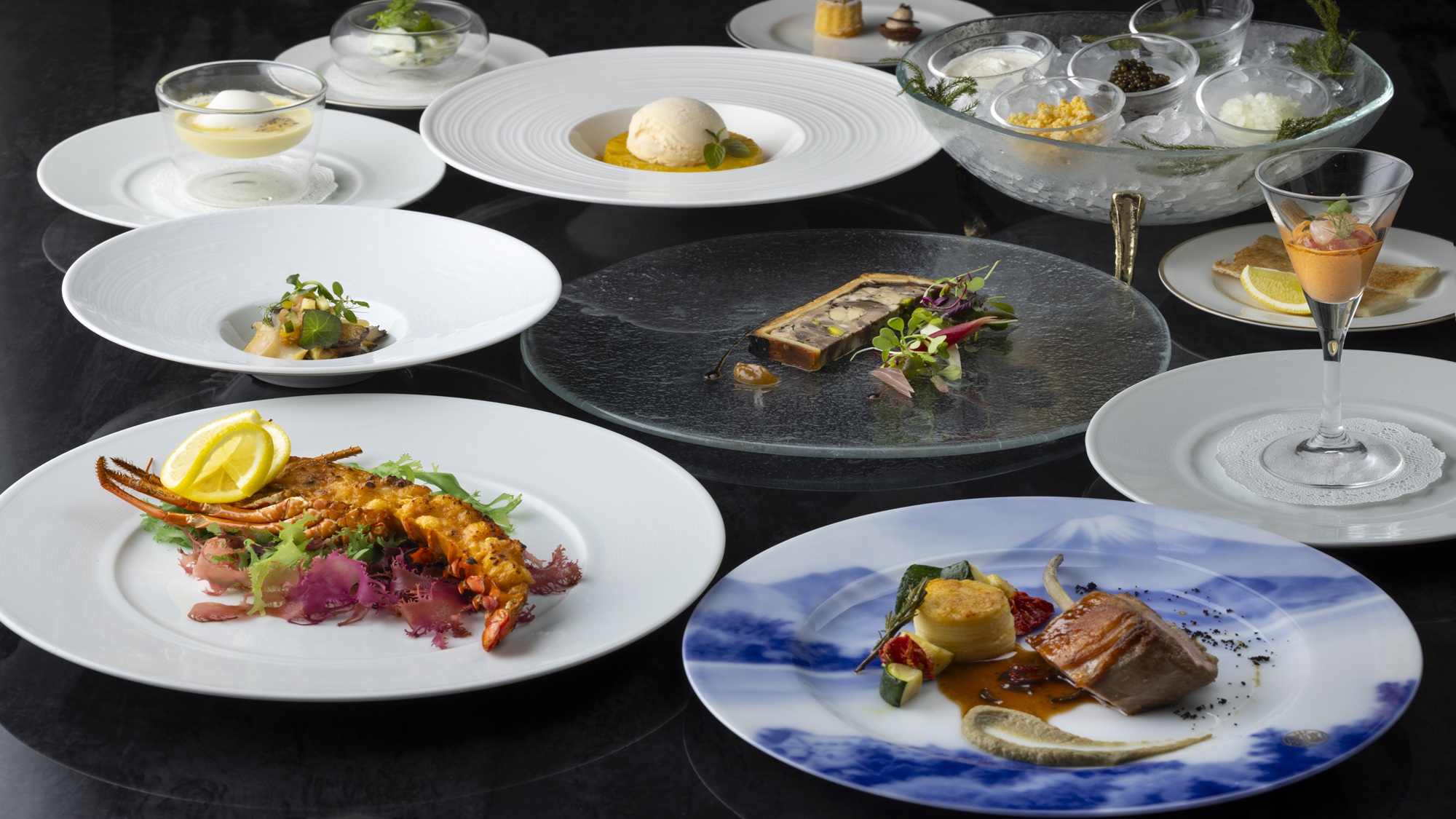 メインダイニングルーム・ザ・フジヤ　ディナー　リニューアル５周年プラン特別コース