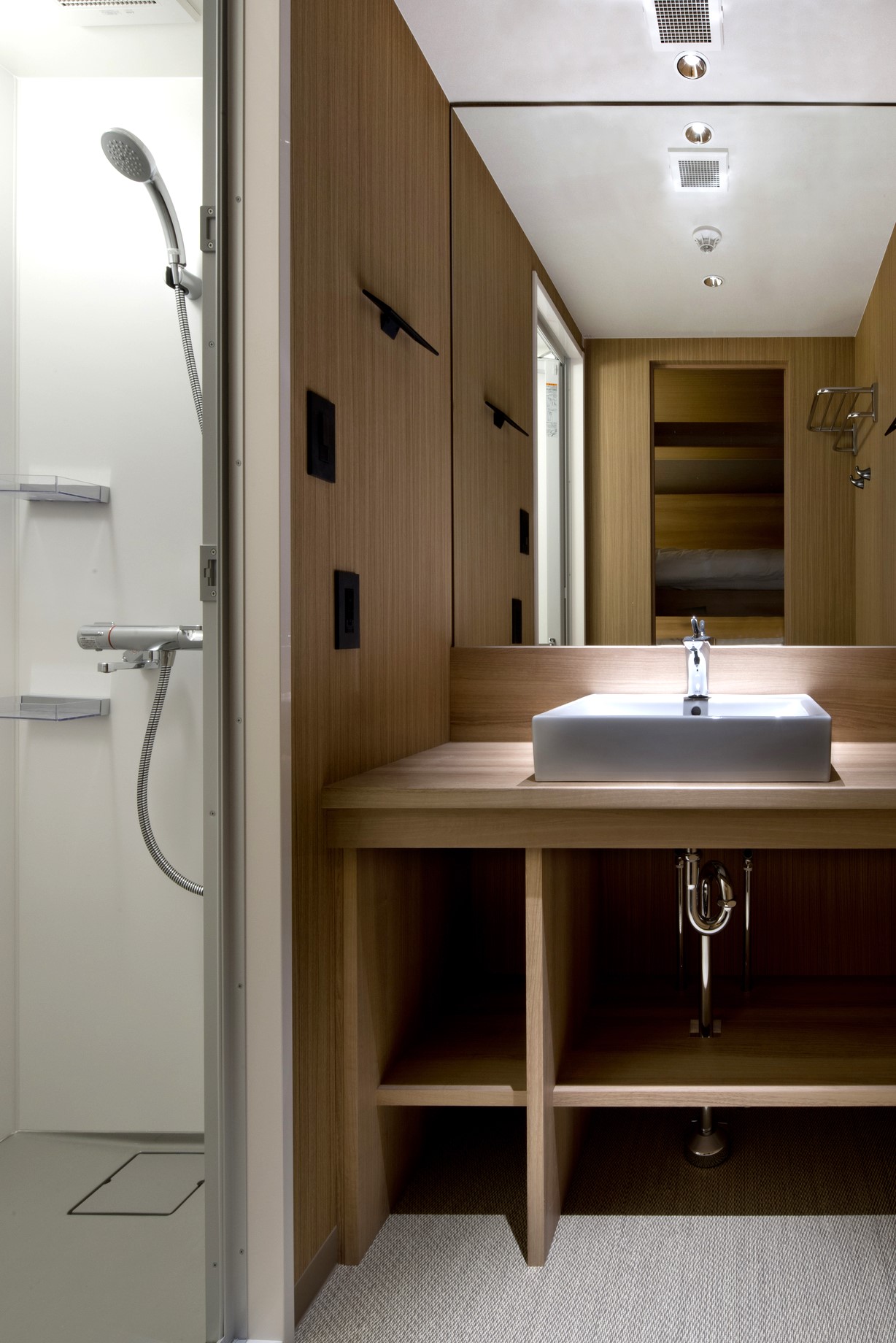 デザイントリプル+ロフトベット 202