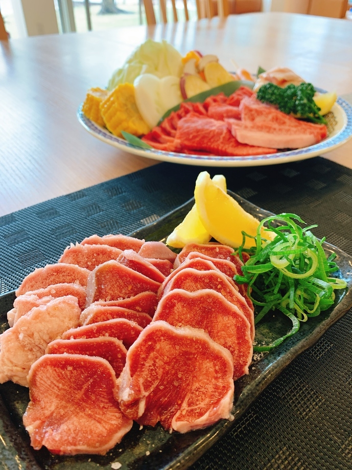 限定プラン【12/29〜1/3】極上ズワイガニ＆肉汁溢れる但馬牛＆幻の八鹿豚タン】豪華焼肉プラン