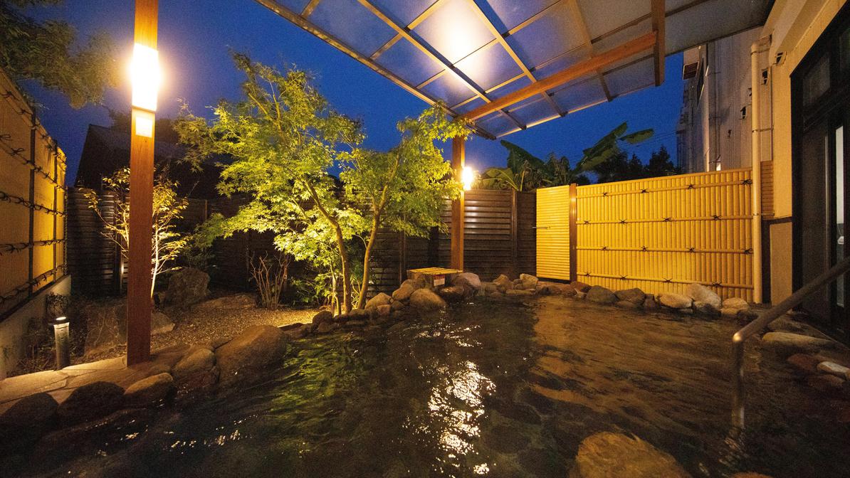 ★2024年10月新設★掛け流し温泉　露天風呂＜男湯＞