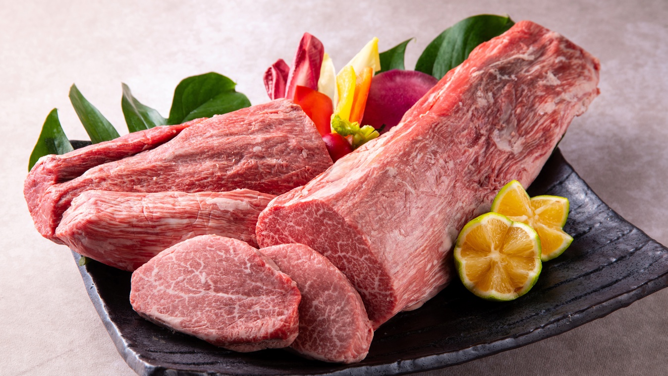 贅沢の極み！おおいた和牛ヒレ肉100ｇが付いた特選プラン★サーロインステーキの食べ飲み放題／2食付
