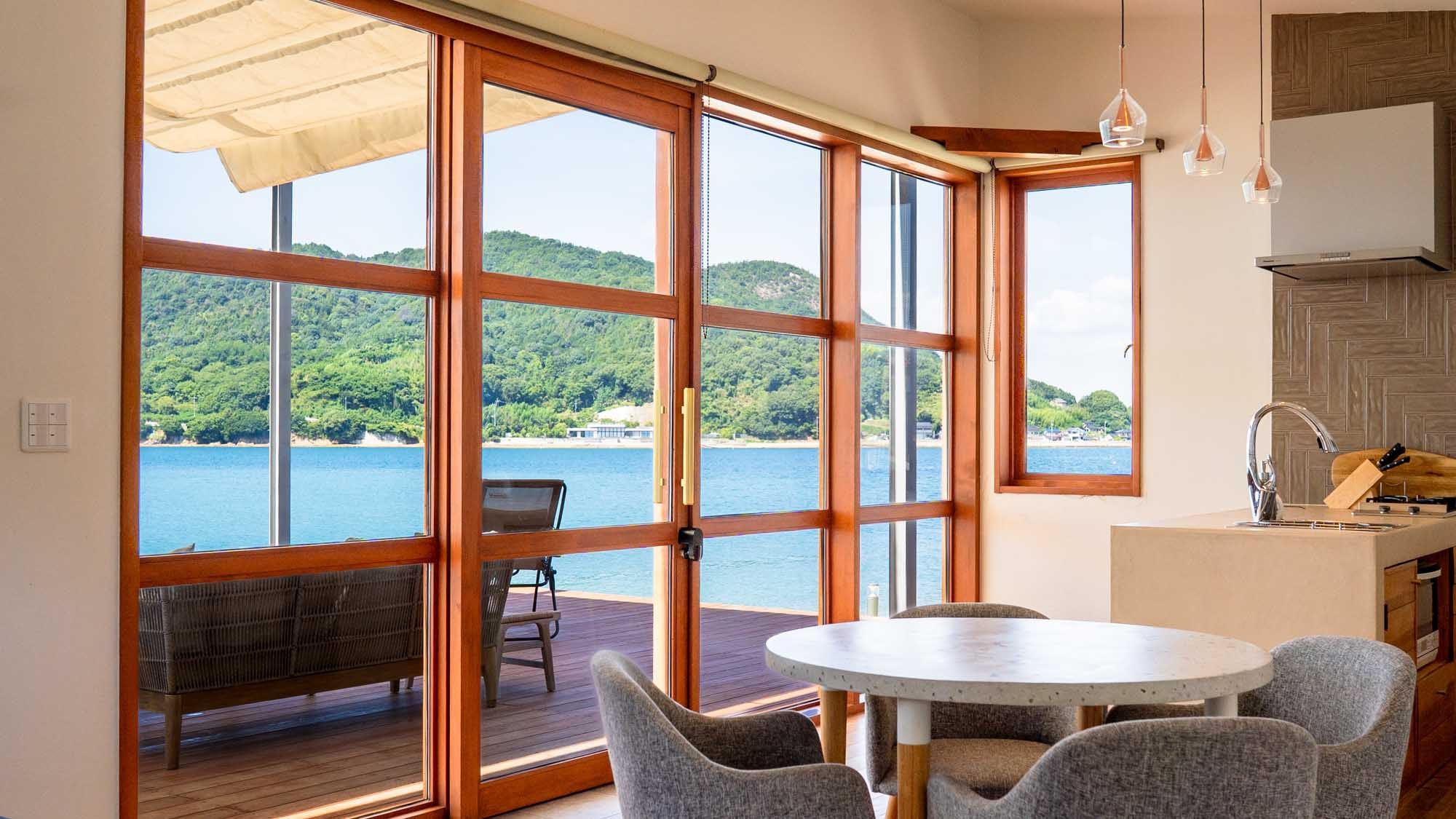 【秋冬SALE】素泊りプラン 慌ただしい日常を離れて多島美を楽しむ一棟貸し【VIENA宿泊】