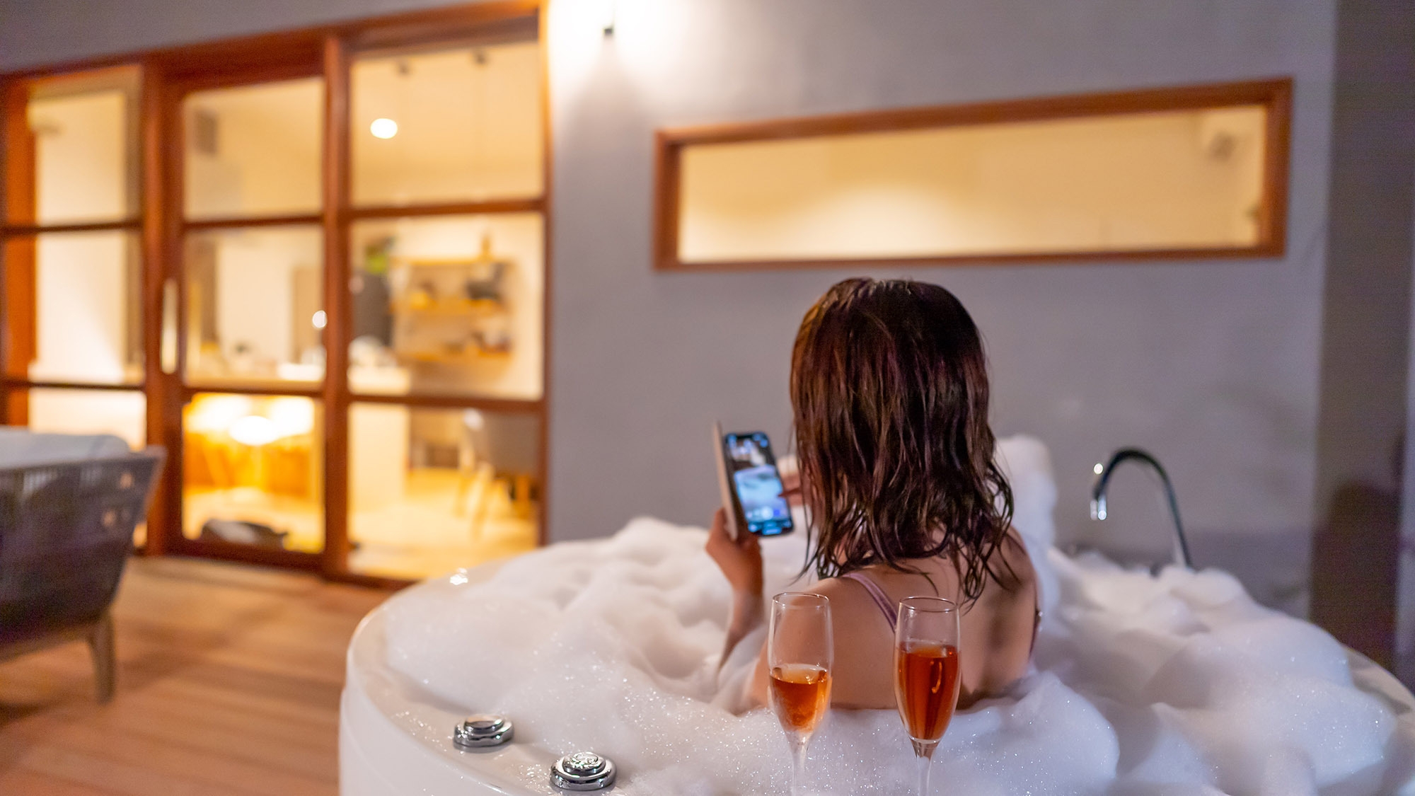 【サウナイキタイ】瀬戸内海が水風呂！極上ととのいオーシャンフロント貸別荘VIENA宿（サウナ別料金）