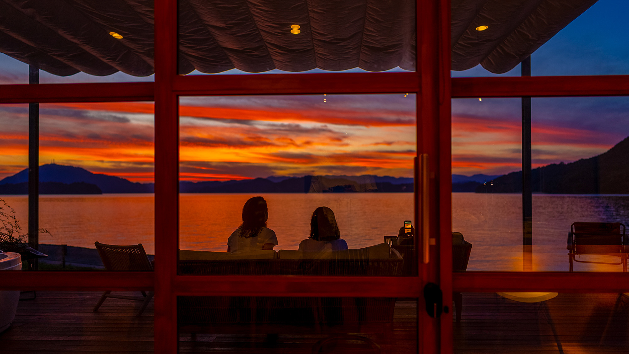 ・【VIENA】美しい夕日を眺めながら、ここでしか味わえない非日常体験を