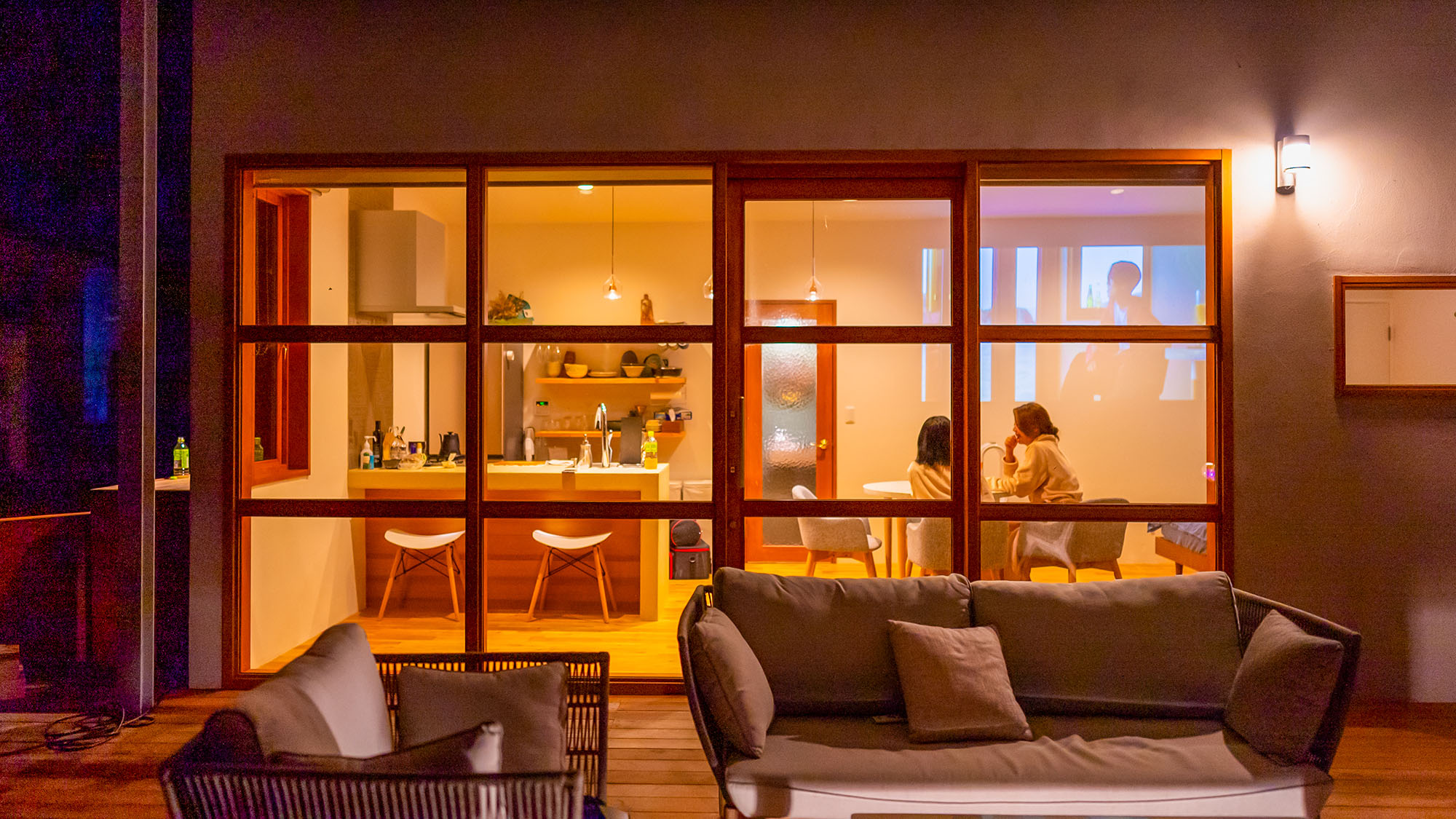 ・【VIENA】映画を鑑賞しながらお食事。特別な時間を演出いたします