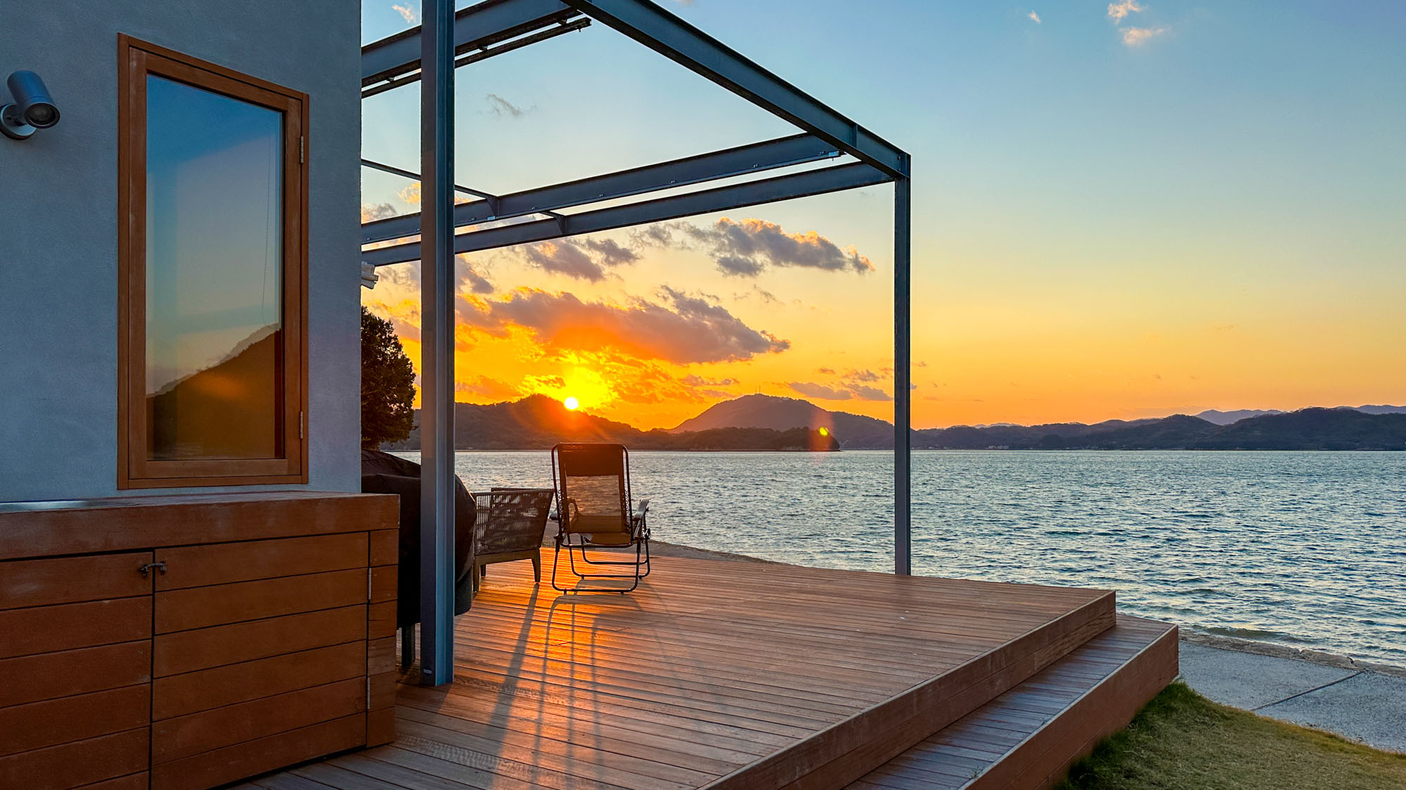 ・【VIENA】瀬戸内海に沈む夕陽は、きっと忘れられない思い出となるでしょう