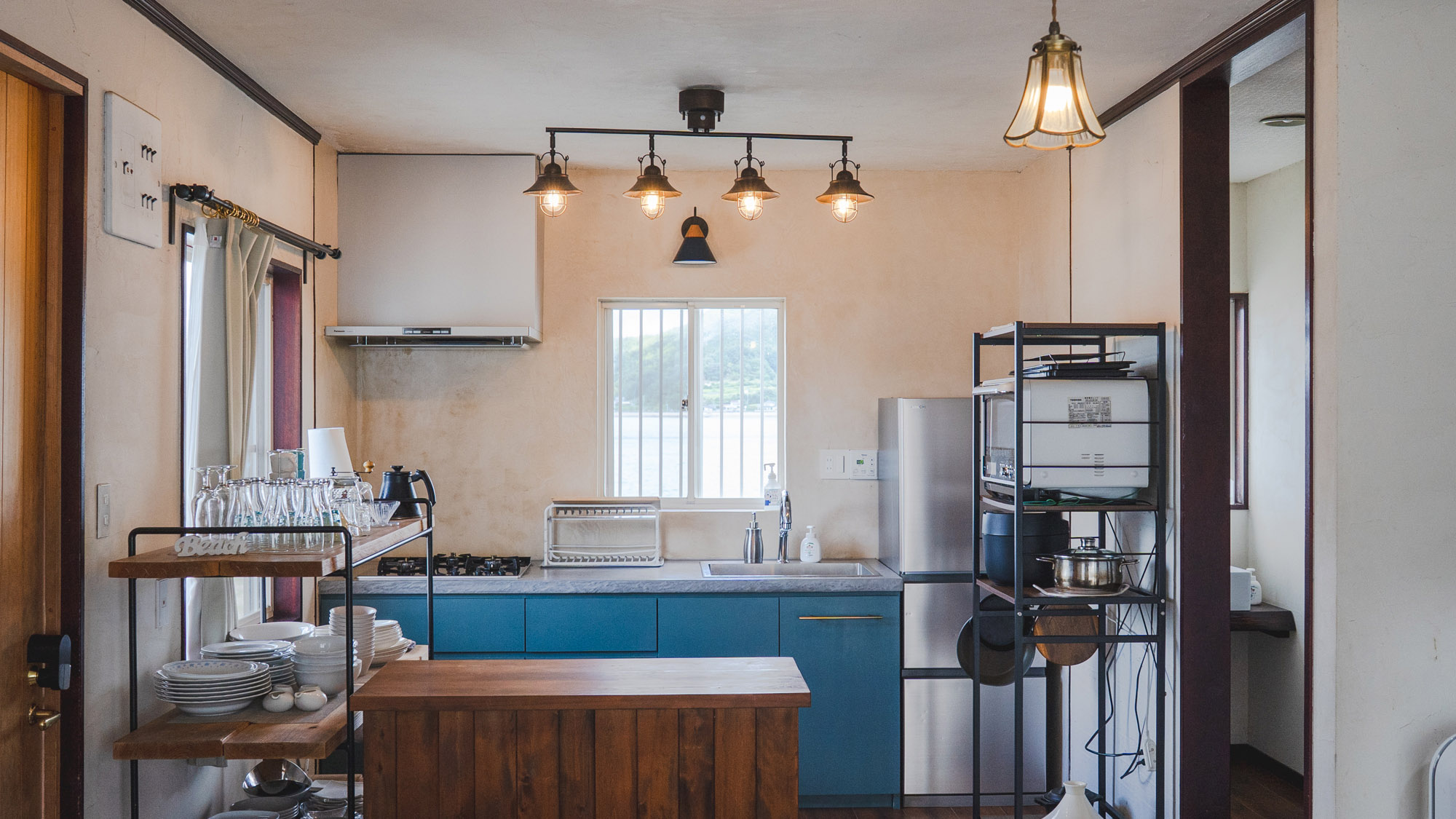 ・【CIELA】電子レンジや冷蔵庫、食器など基本的な設備を完備