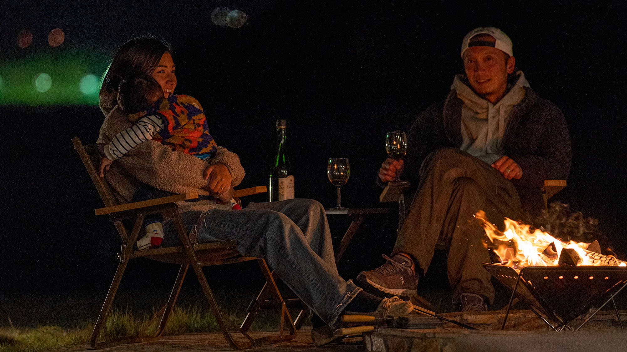 ・【CIELA】焚火を眺めてリラックス。非日常の会話が弾むひととき