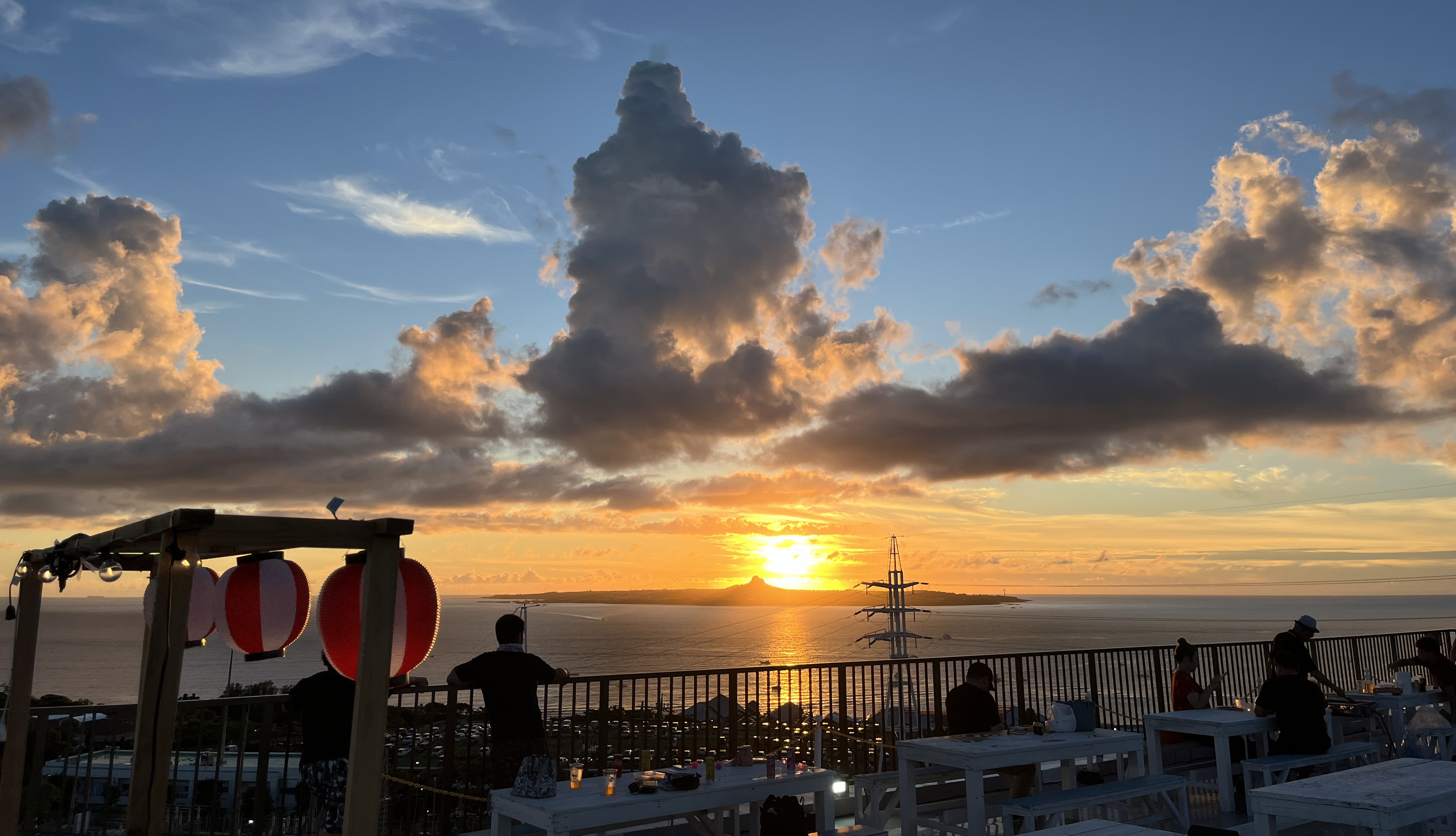 屋上からの夕日