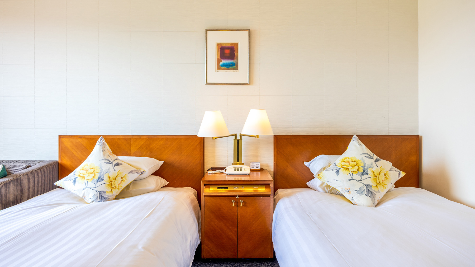 洋室３８平米！2〜3階【芦ノ湖正面の眺望】スーペリアツイン