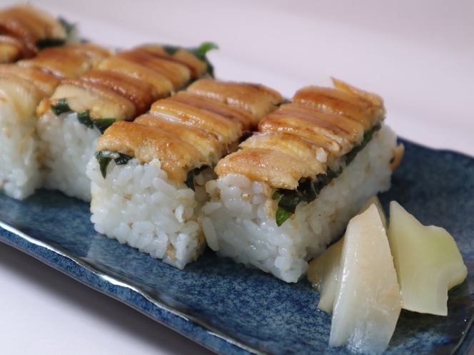 【日替わり御飯の一例】宮島名物穴子の押し寿司