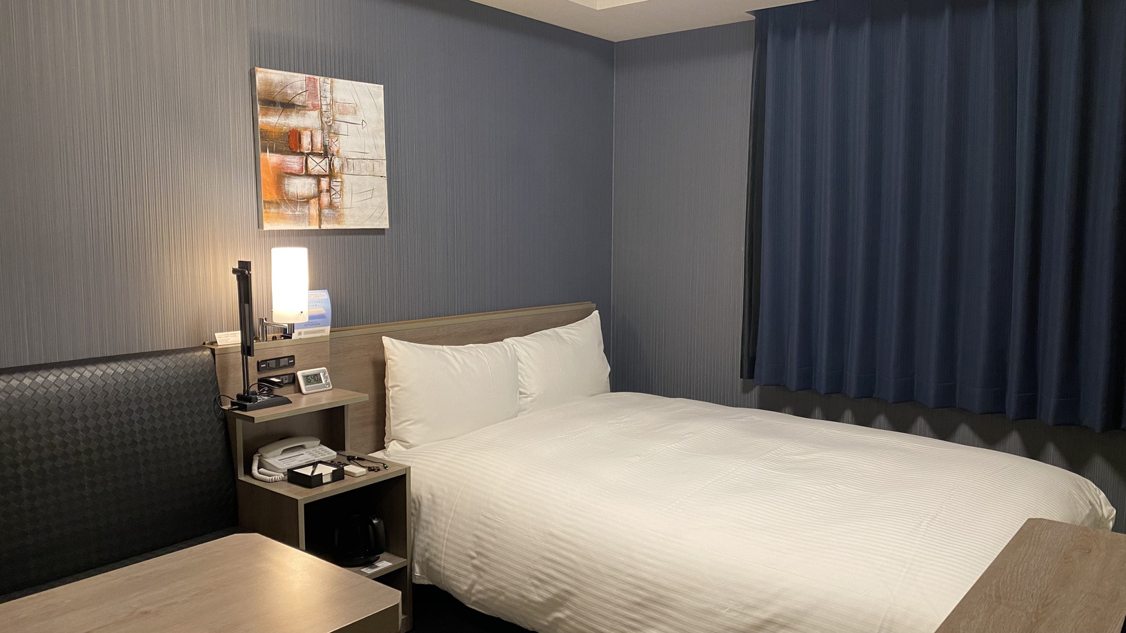 コンフォートセミダブルルーム