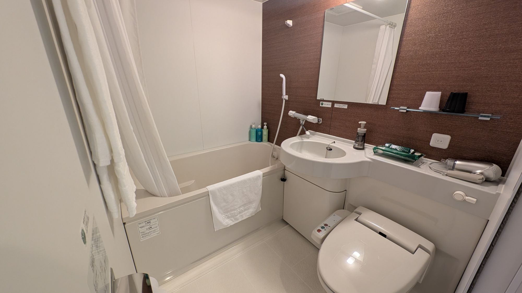 ツイン/ダブルルーム