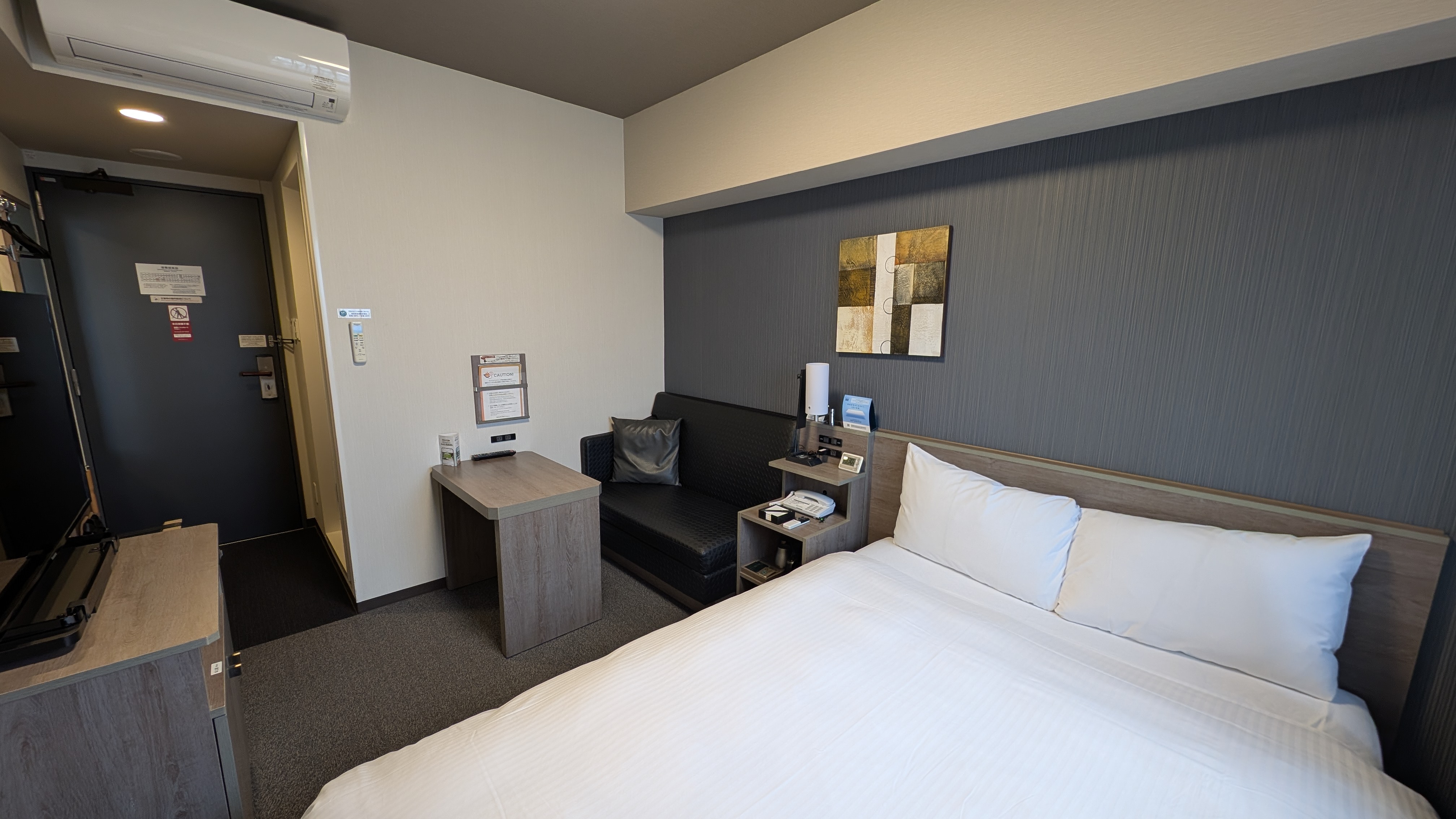 コンフォートセミダブルルーム