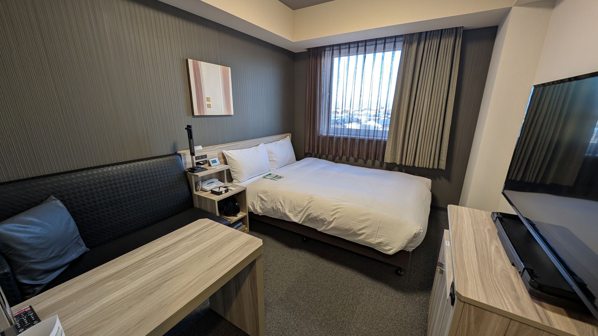 スタンダードセミダブルルーム