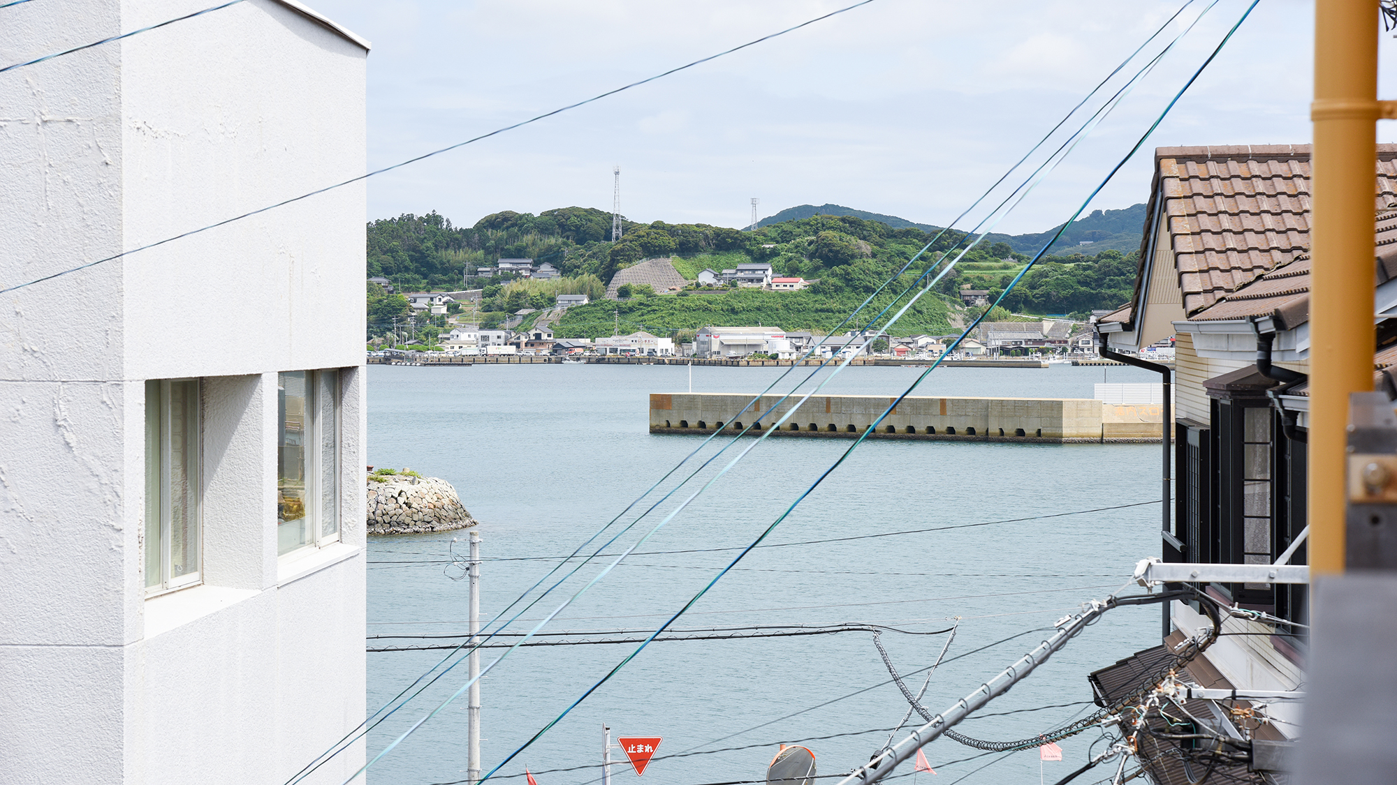 *【部屋からの景色】お部屋から目の前の海がご覧いただけます。