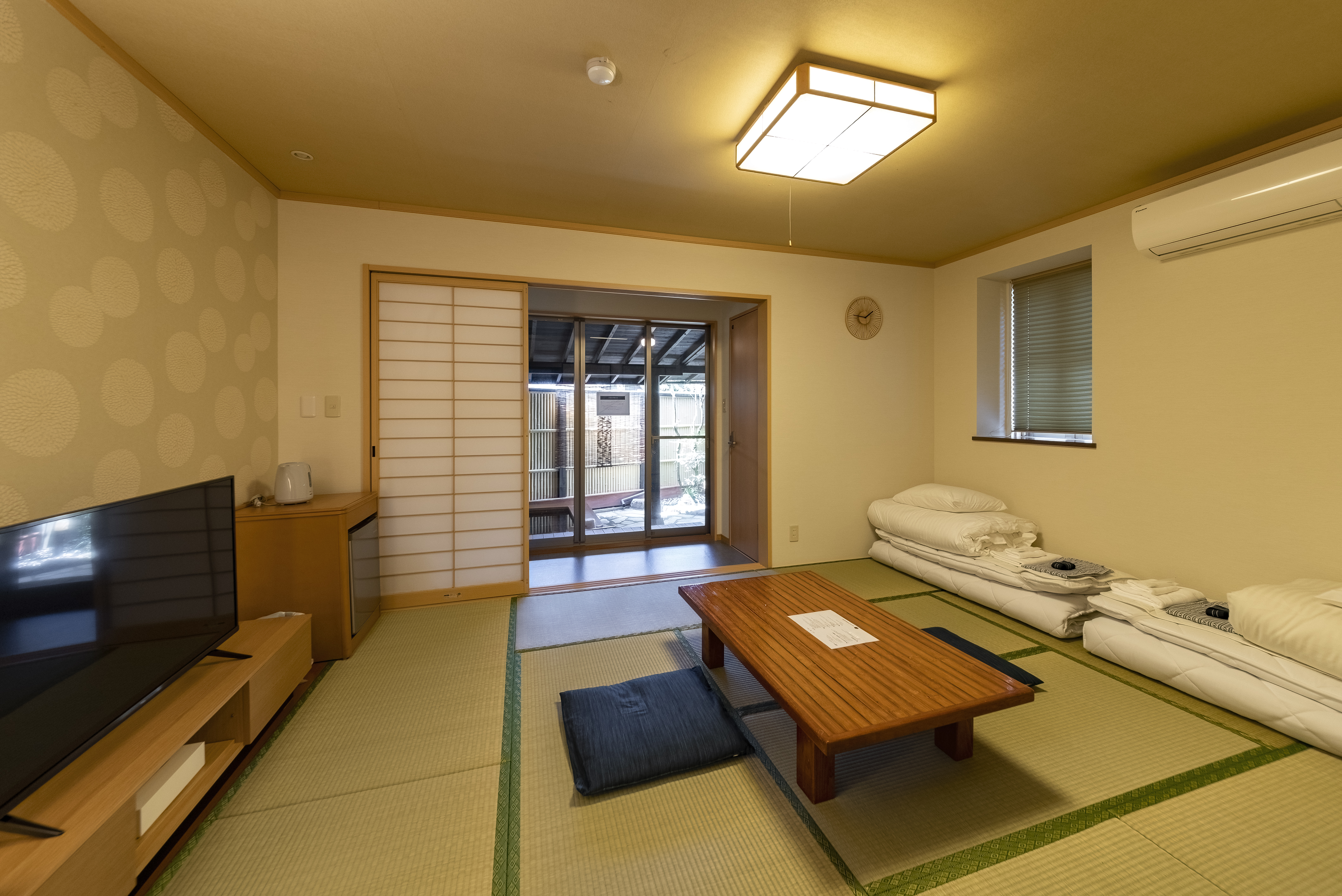 和室(ダブルサイズ布団 ２組)　露天風呂付