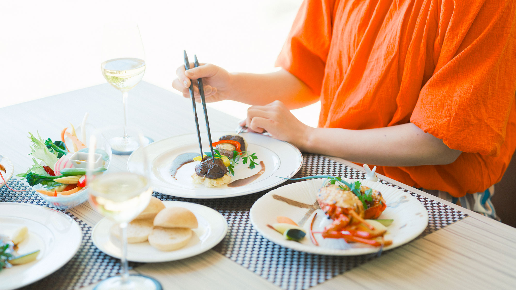 【夕食】素材の味を活かした天草ならではの海鮮料理をはじめとする体に優しいお食事をご用意しております。