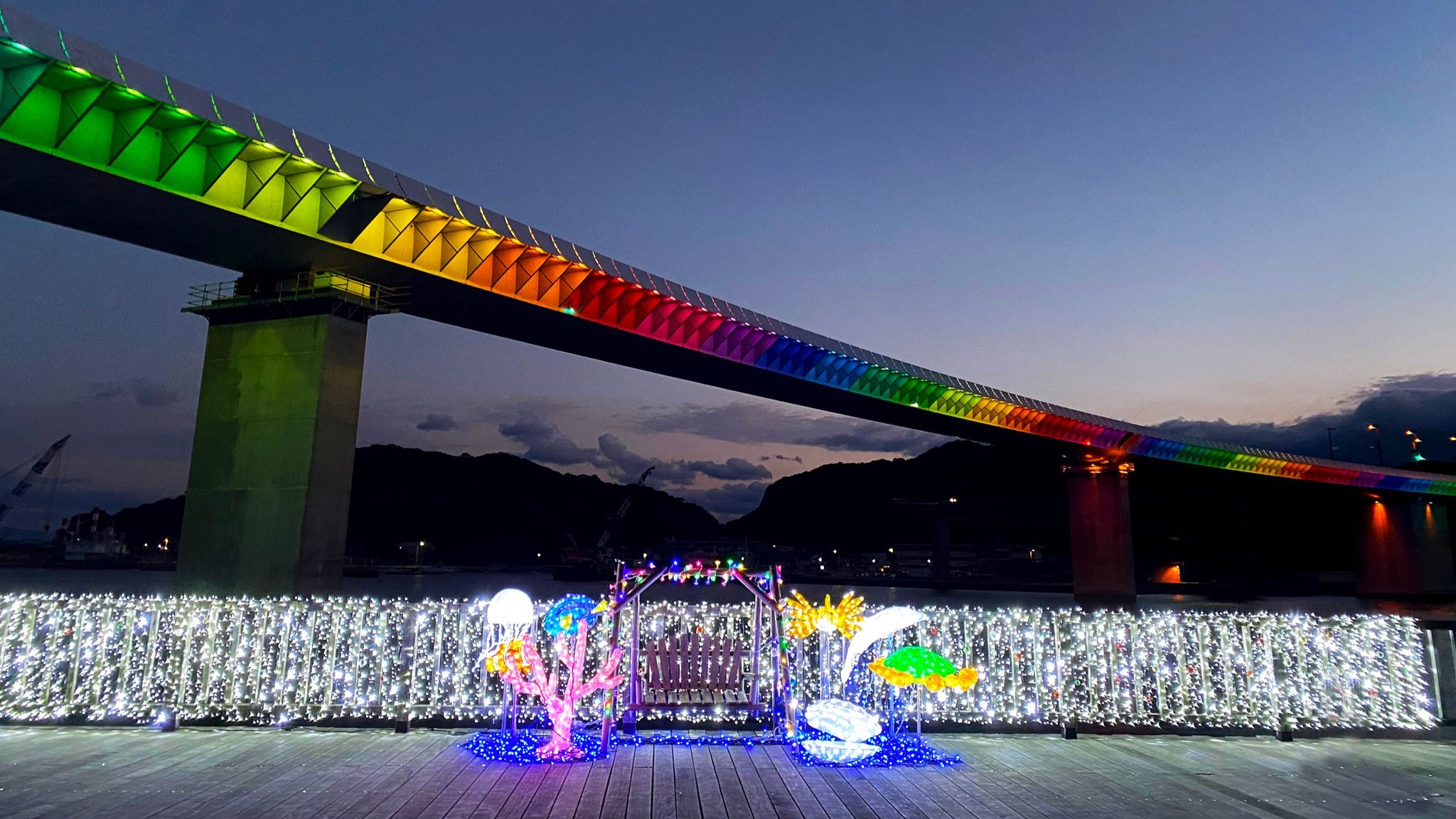 【牛深ハイヤ大橋ライトアップ】