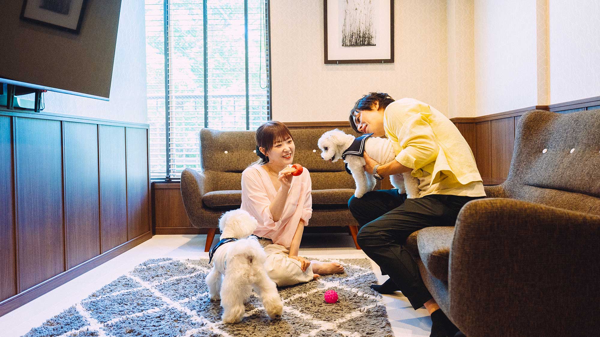 【エグゼクティブツイン／55㎡】ワンちゃんと遊べるゆとりのある室内。シニア犬や小型犬にも人気です♪