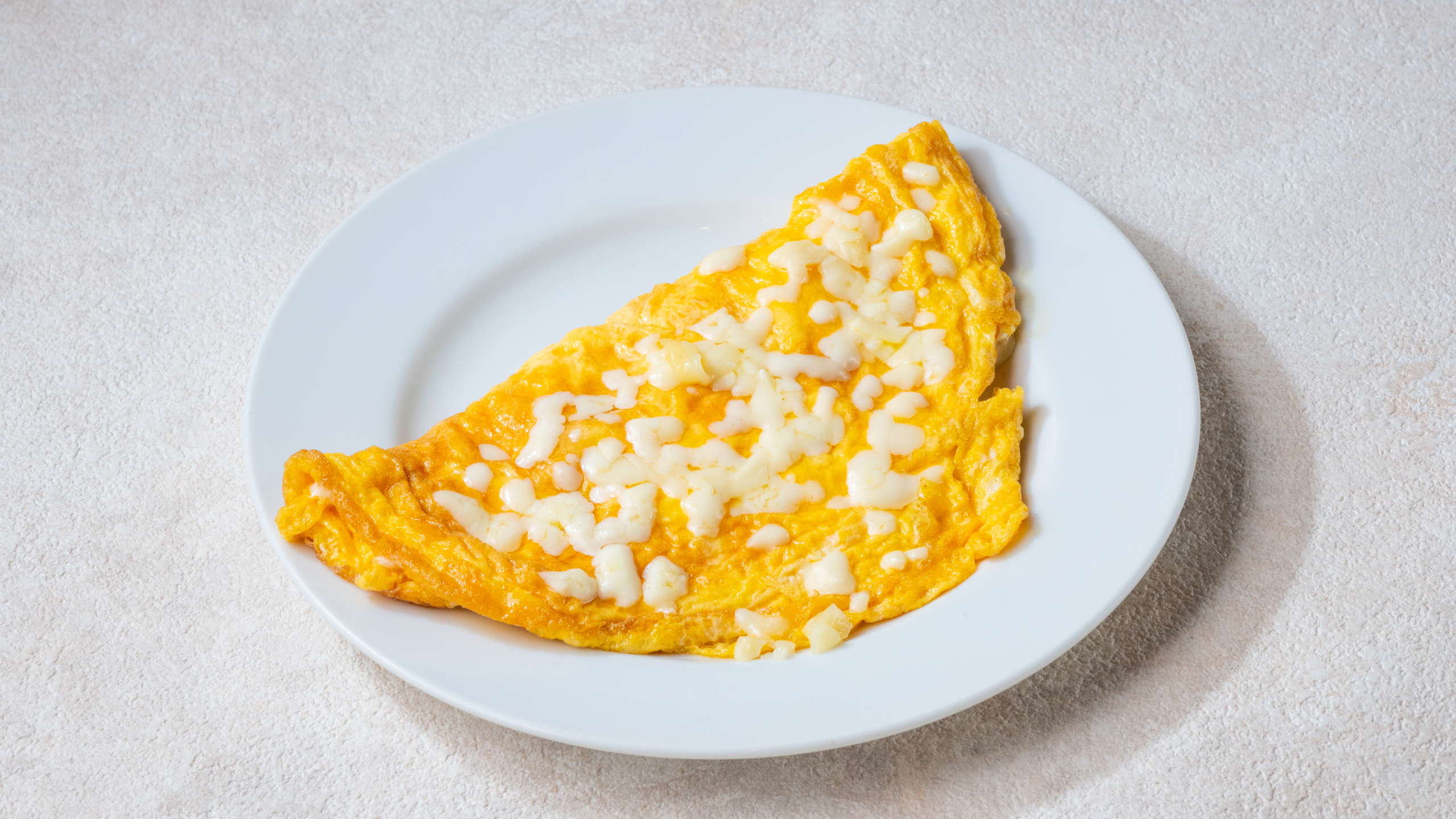 【朝食】注文できるチーズオムレツ