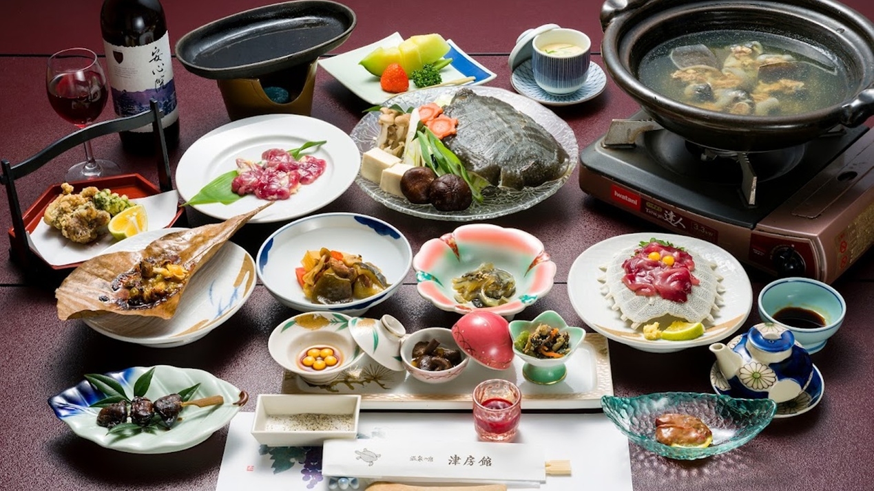 【1泊2食・最上位】すっぽんスペシャルフルコース全17 品｜津房館のすっぽん料理を贅沢に
