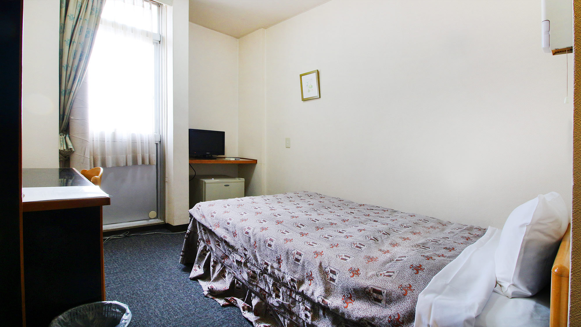 シングルルームB［120cmベッド1台］